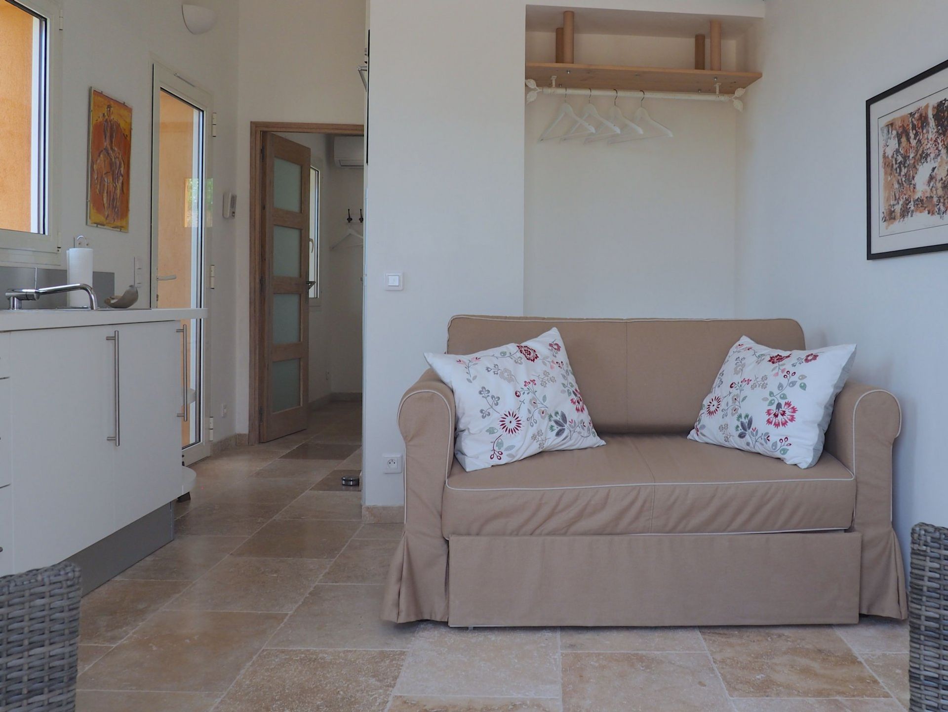 بيت في Spacious Villa With Separate Guest House On The Mediterranean And Esterel Mountains,  10029722