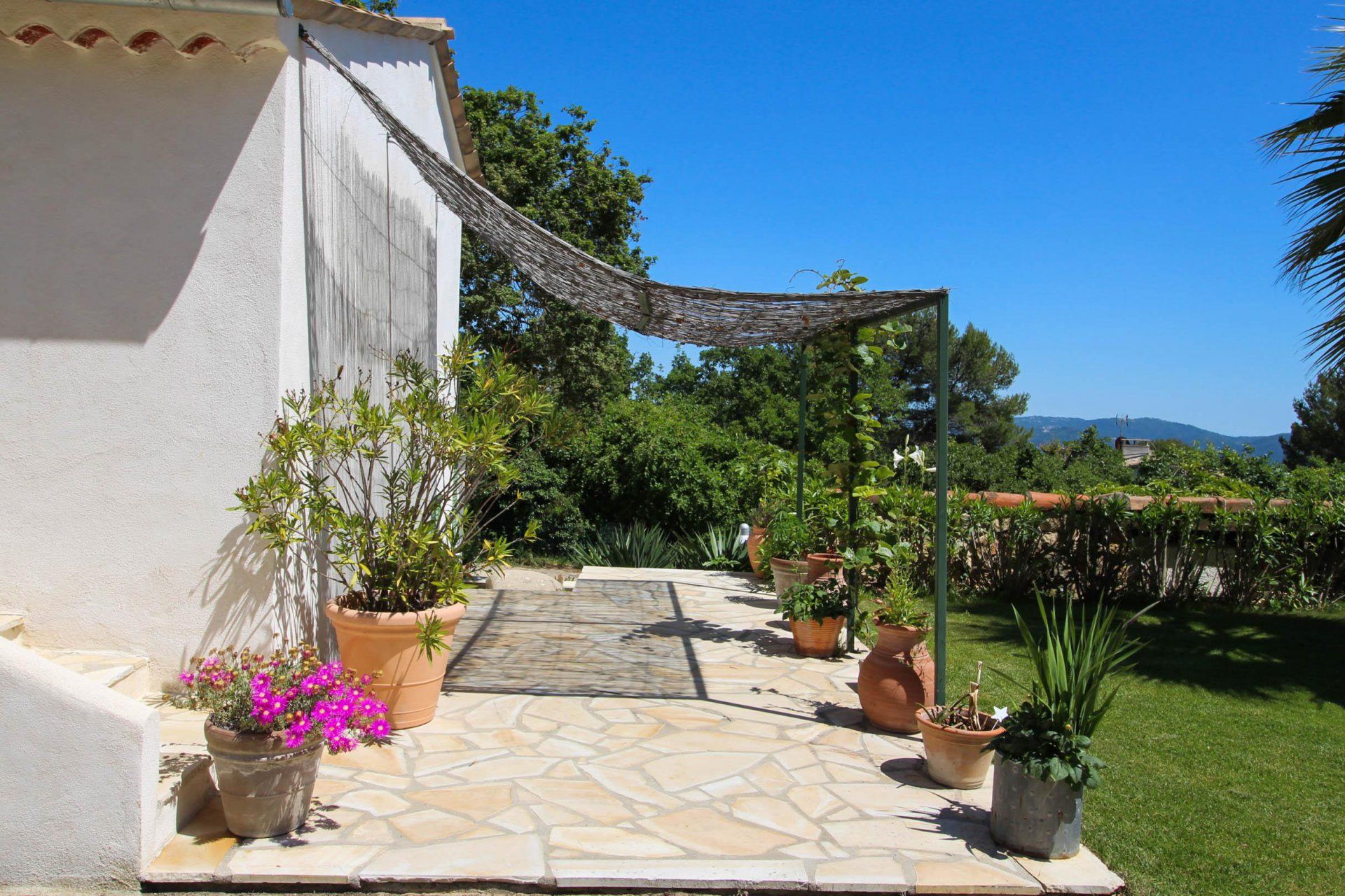 분양 아파트 에 Saint-Cezaire-Sur-Siagne, Provence-Alpes-Cote d'Azur 10029779