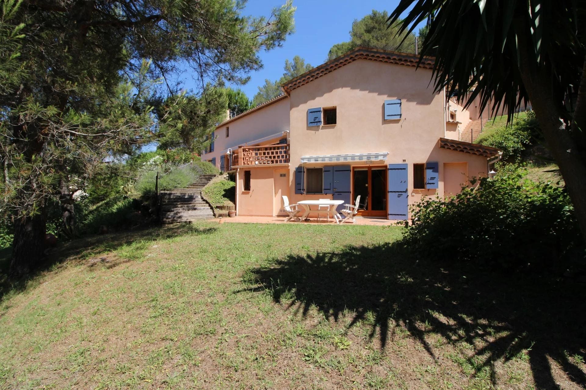 Condominium in Biot,  10029794