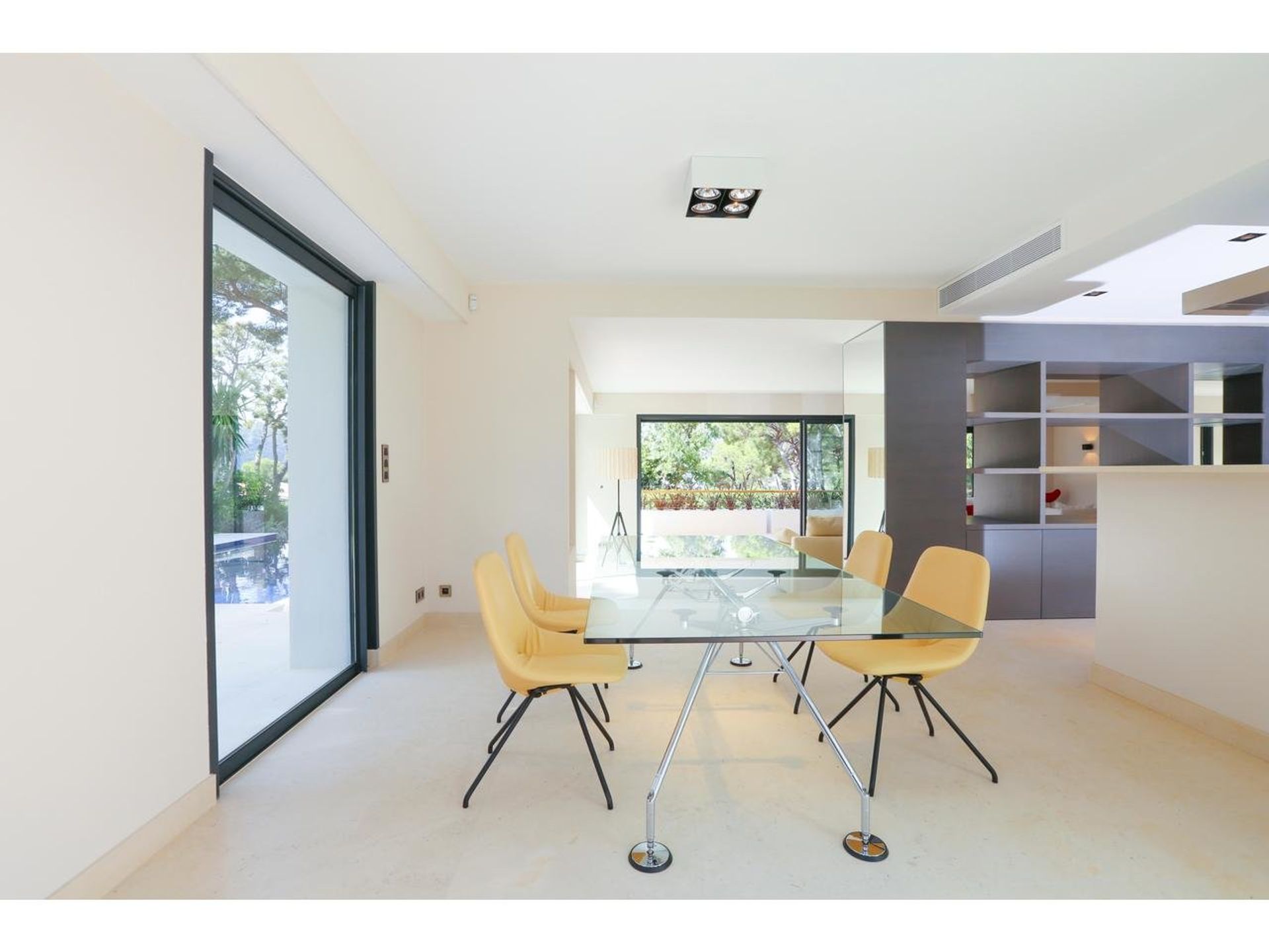 Condominium in Saint-Jean-Cap-Ferrat,  10029811