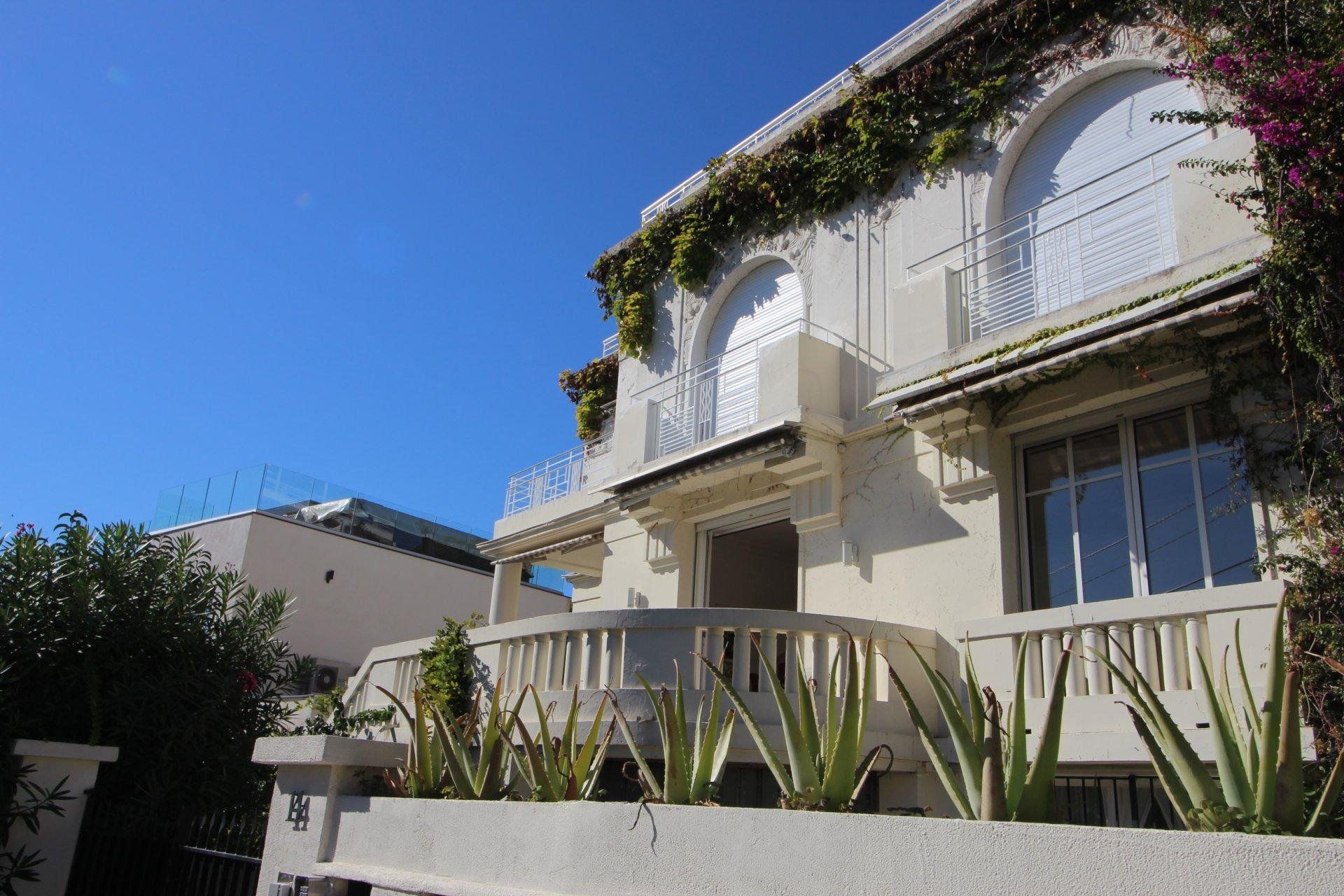 Condominium in Juan Les Pins,  10029846