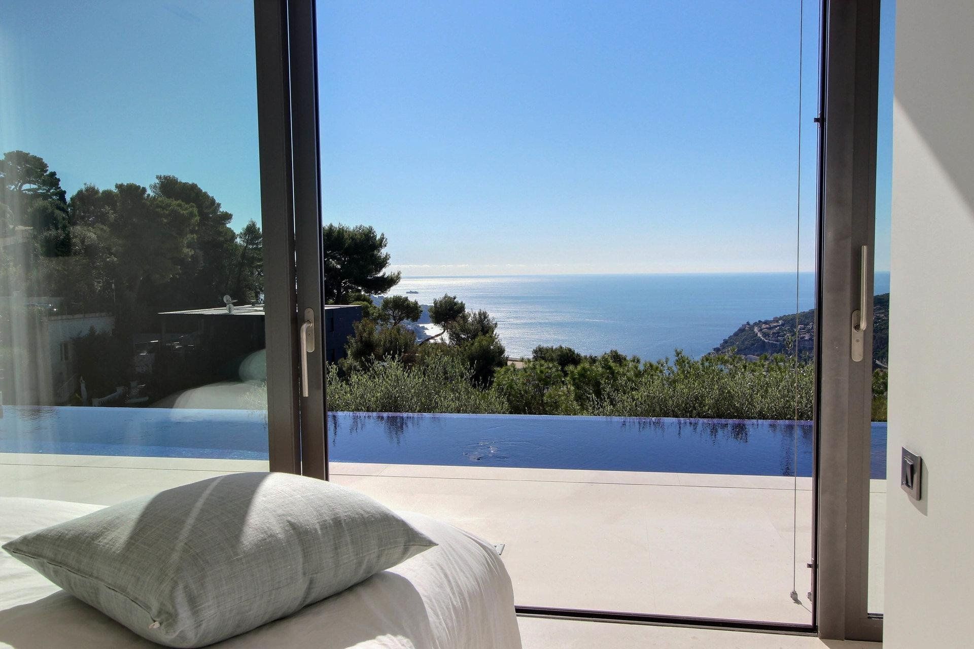 Osakehuoneisto sisään Villefranche-sur-Mer, Provence-Alpes-Cote d'Azur 10029847