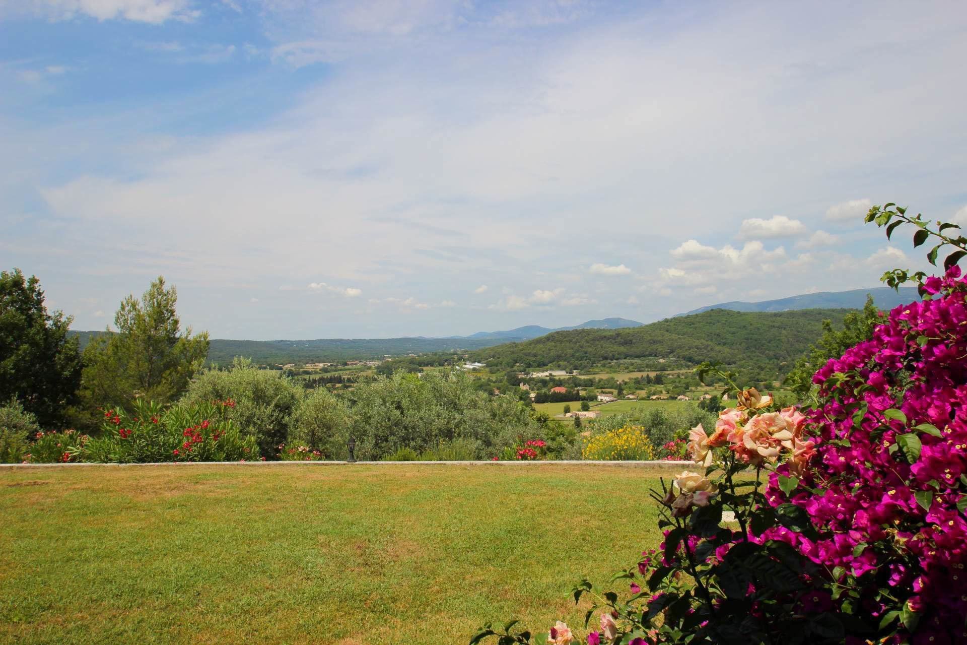 casa en Montauroux, Provence-Alpes-Cote d'Azur 10029886