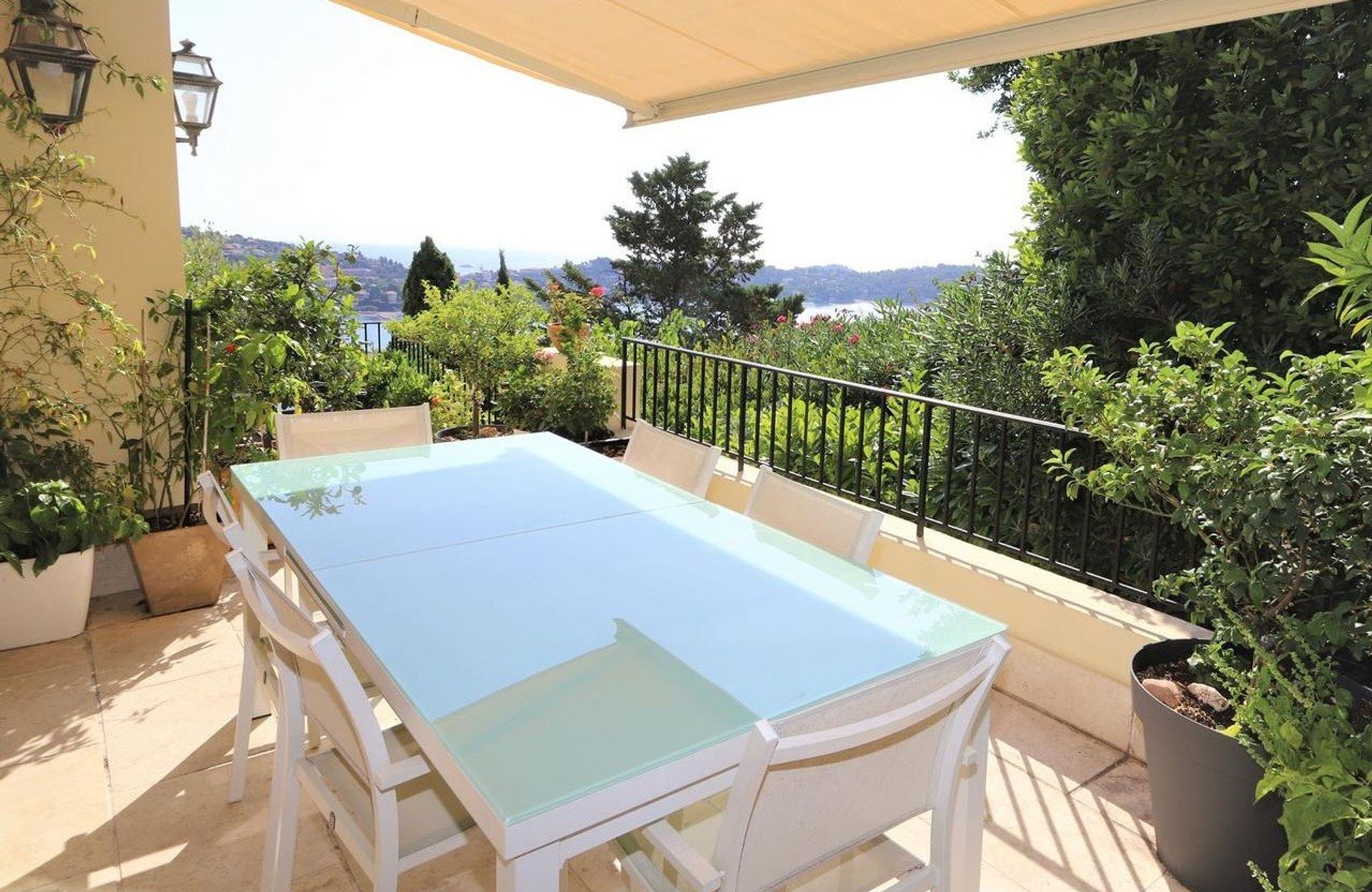 Huis in Villefranche-Sur-Mer,  10029974