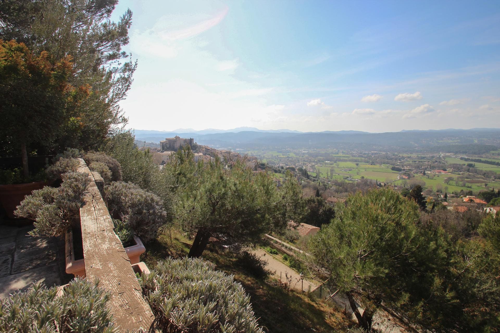 Osakehuoneisto sisään Callian, Provence-Alpes-Cote d'Azur 10029988