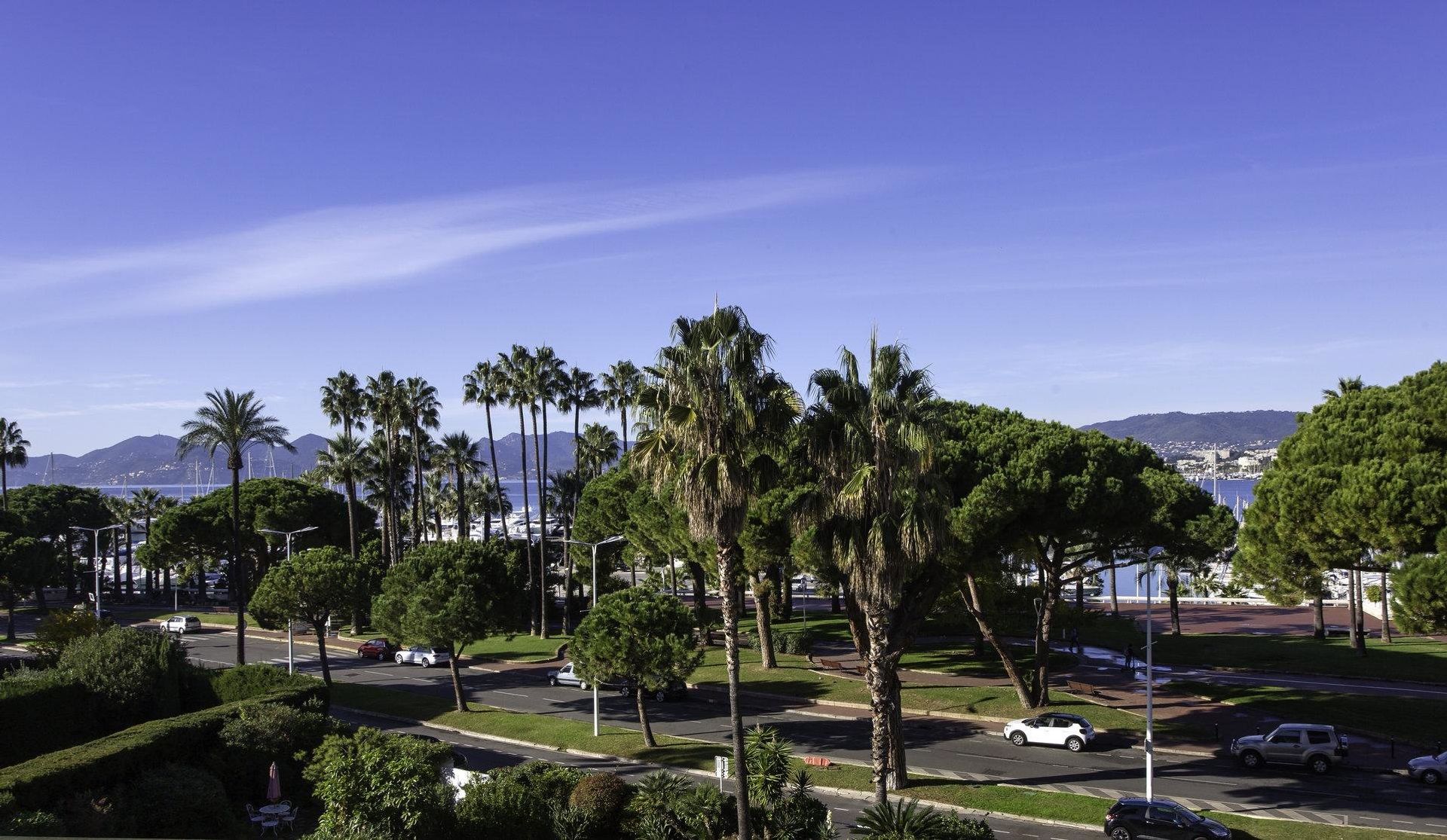 Osakehuoneisto sisään Cannes Croisette, Provence-Alpes-Cote dAzur 10030071