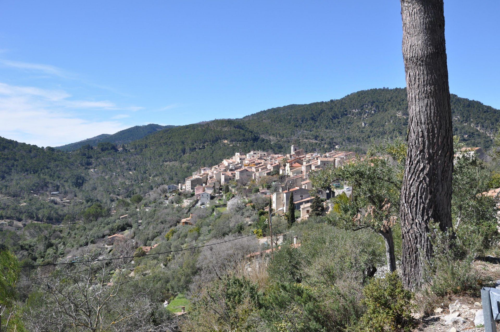 Condomínio no Claviers, Provence-Alpes-Cote d'Azur 10030269