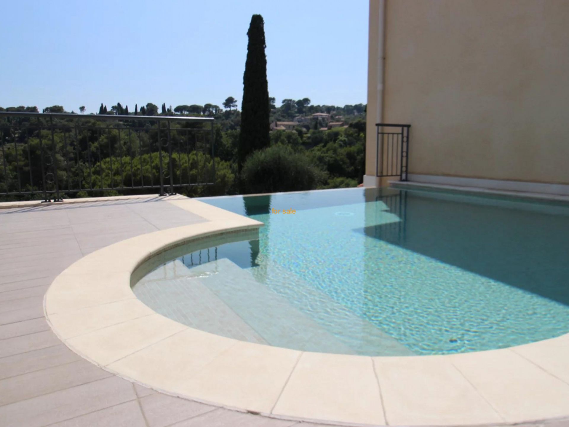 Condominium in Biot, Provence-Alpes-Cote d'Azur 10030284