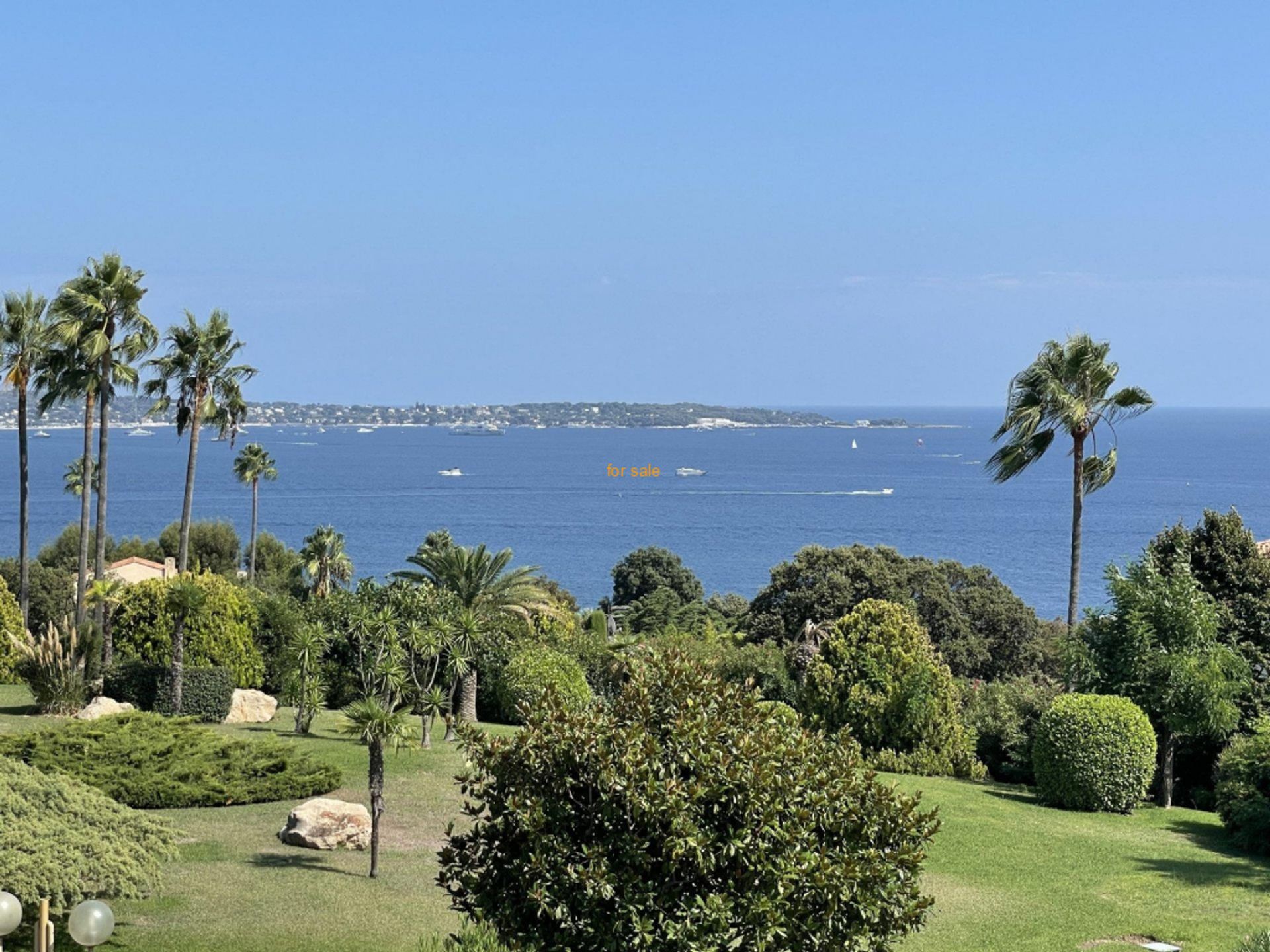 Eigentumswohnung im Golfe-Juan, Provence-Alpes-Cote d'Azur 10030305