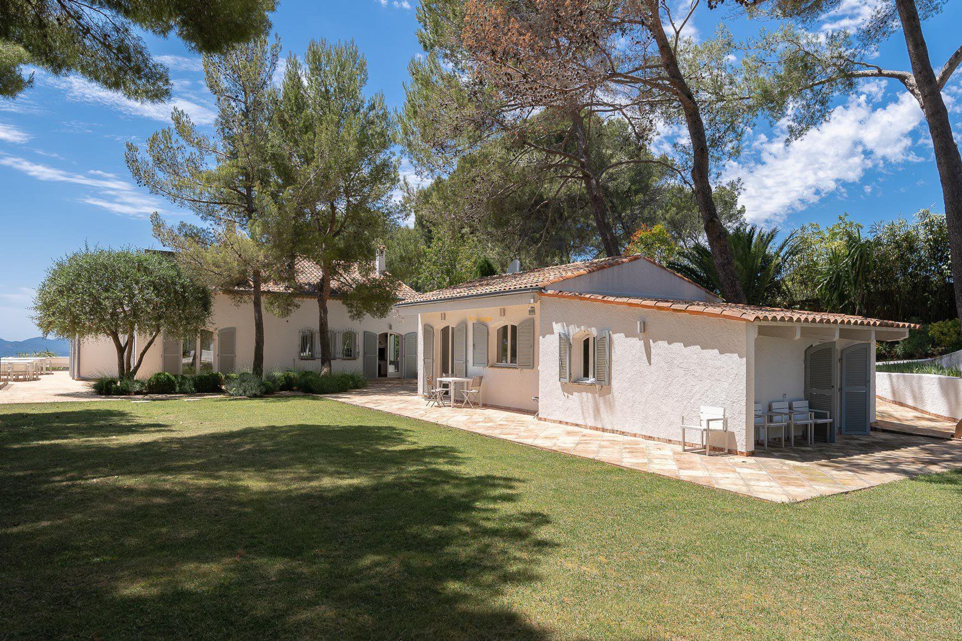 rumah dalam Super Cannes, Provence-Alpes-Cote d'Azur 10030310