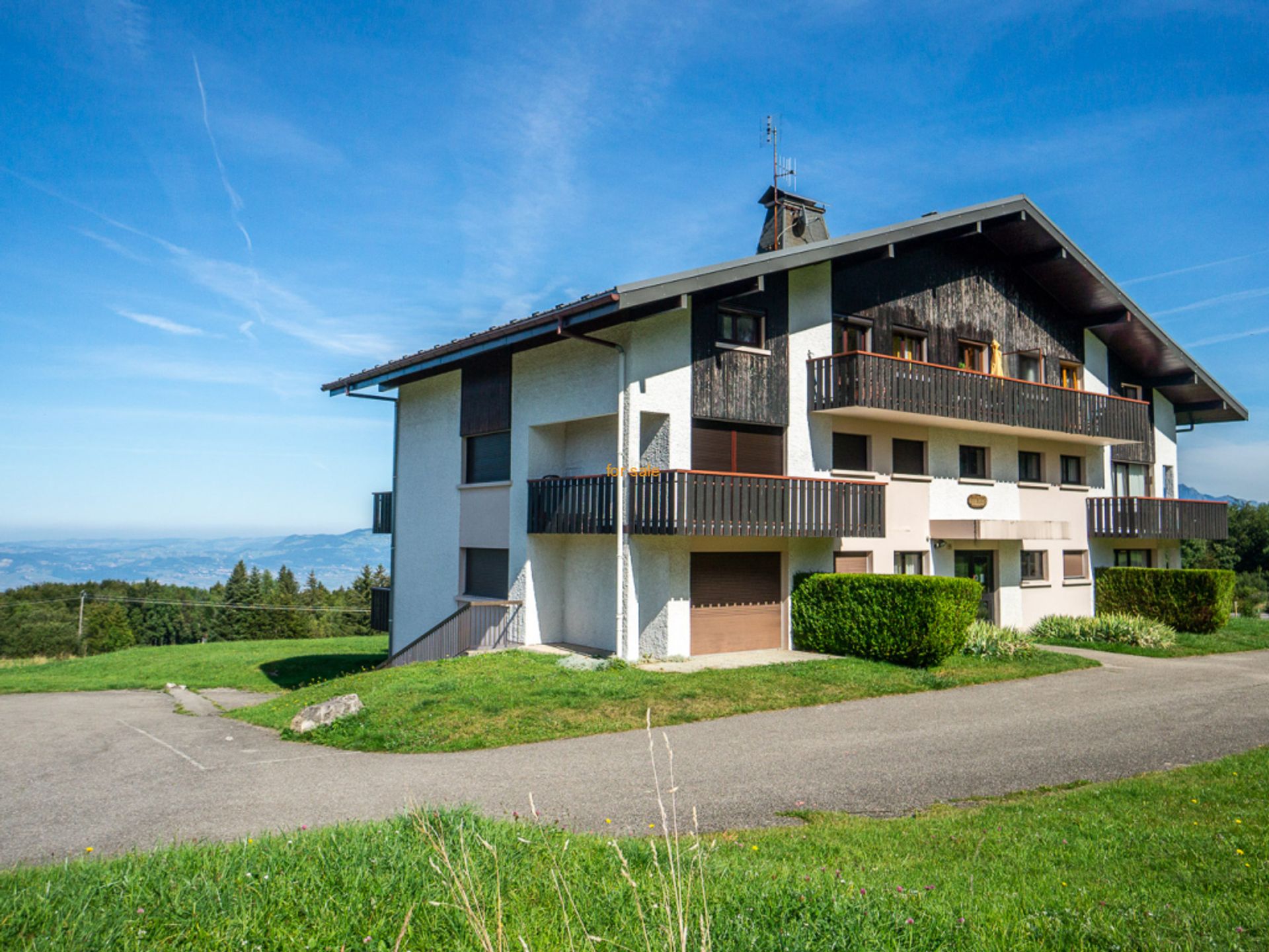 Condominium dans Thollon-les-Mémises, Auvergne-Rhône-Alpes 10030316