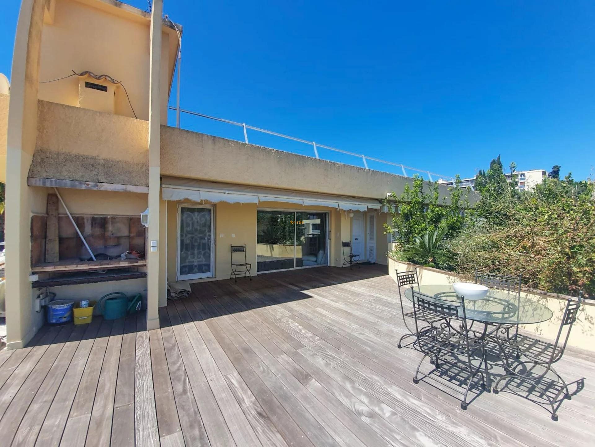 Condominium dans Vence, Provence-Alpes-Cote d'Azur 10030329