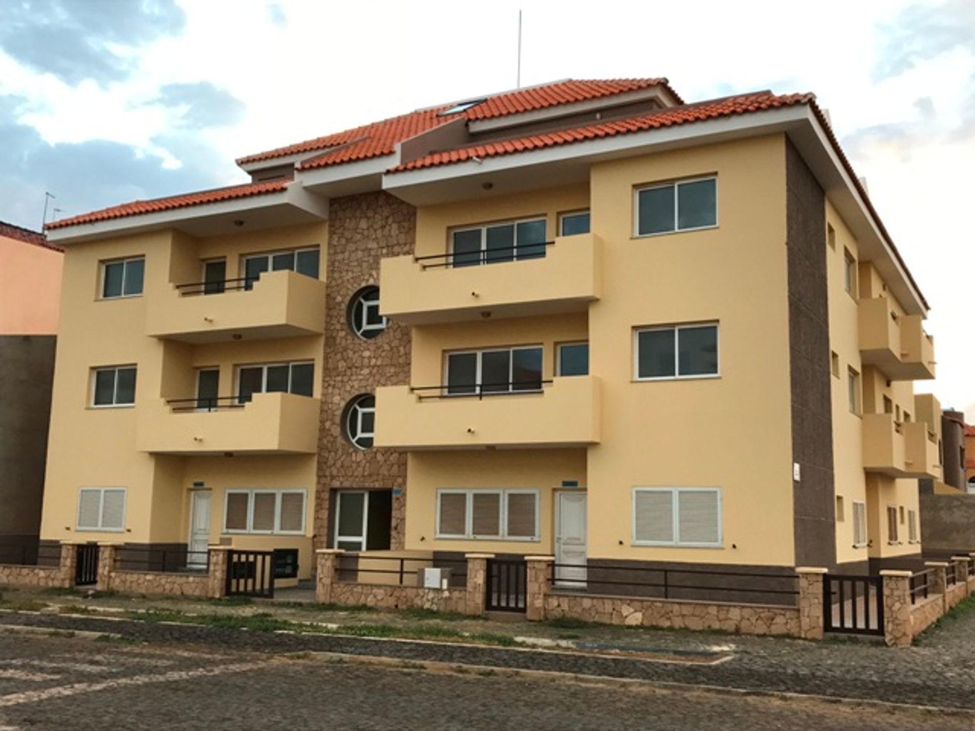 Condominium in PraIa AntonIo Sousa,  10031231