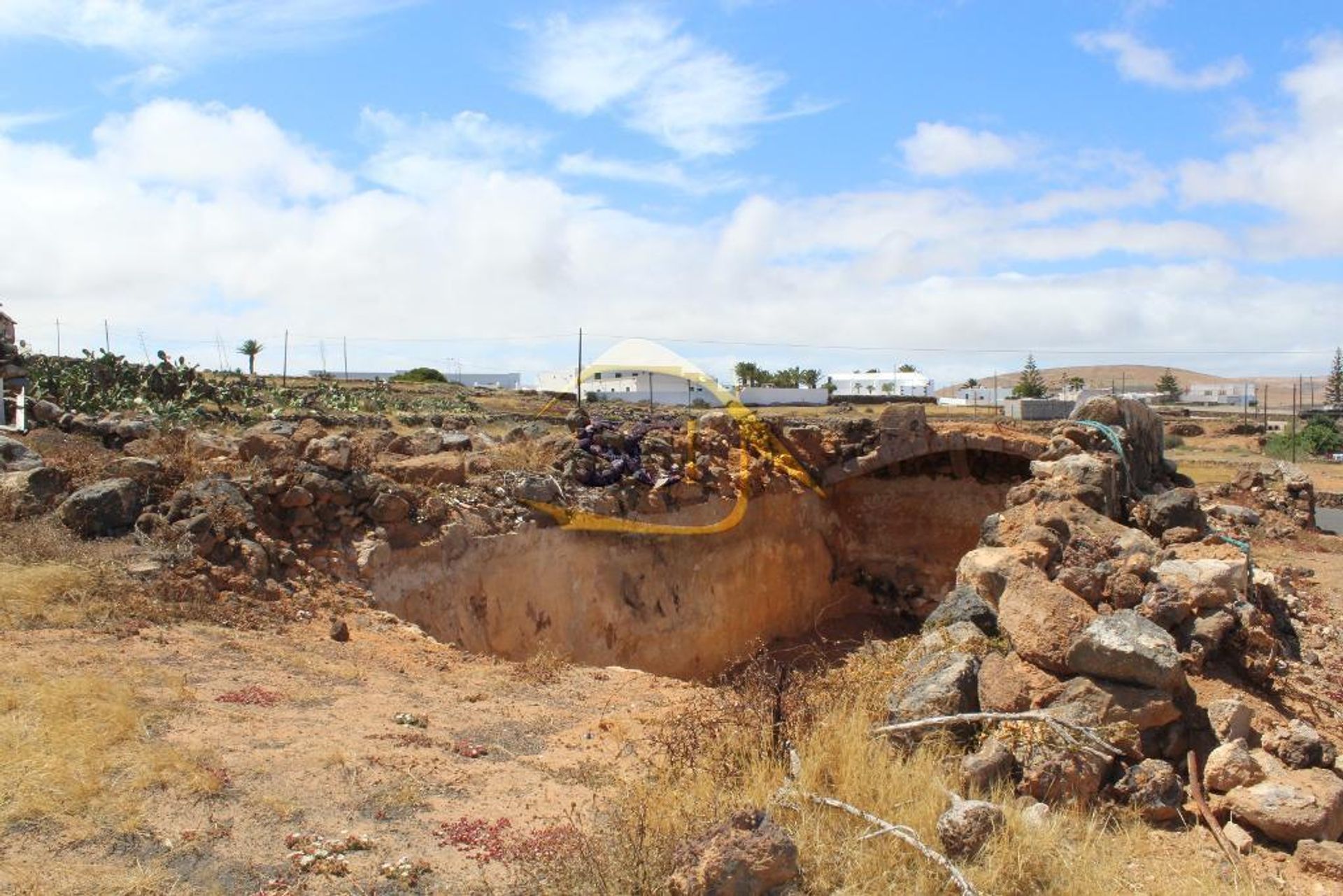 ארץ ב טגייז, Calle Revoleada 10031820