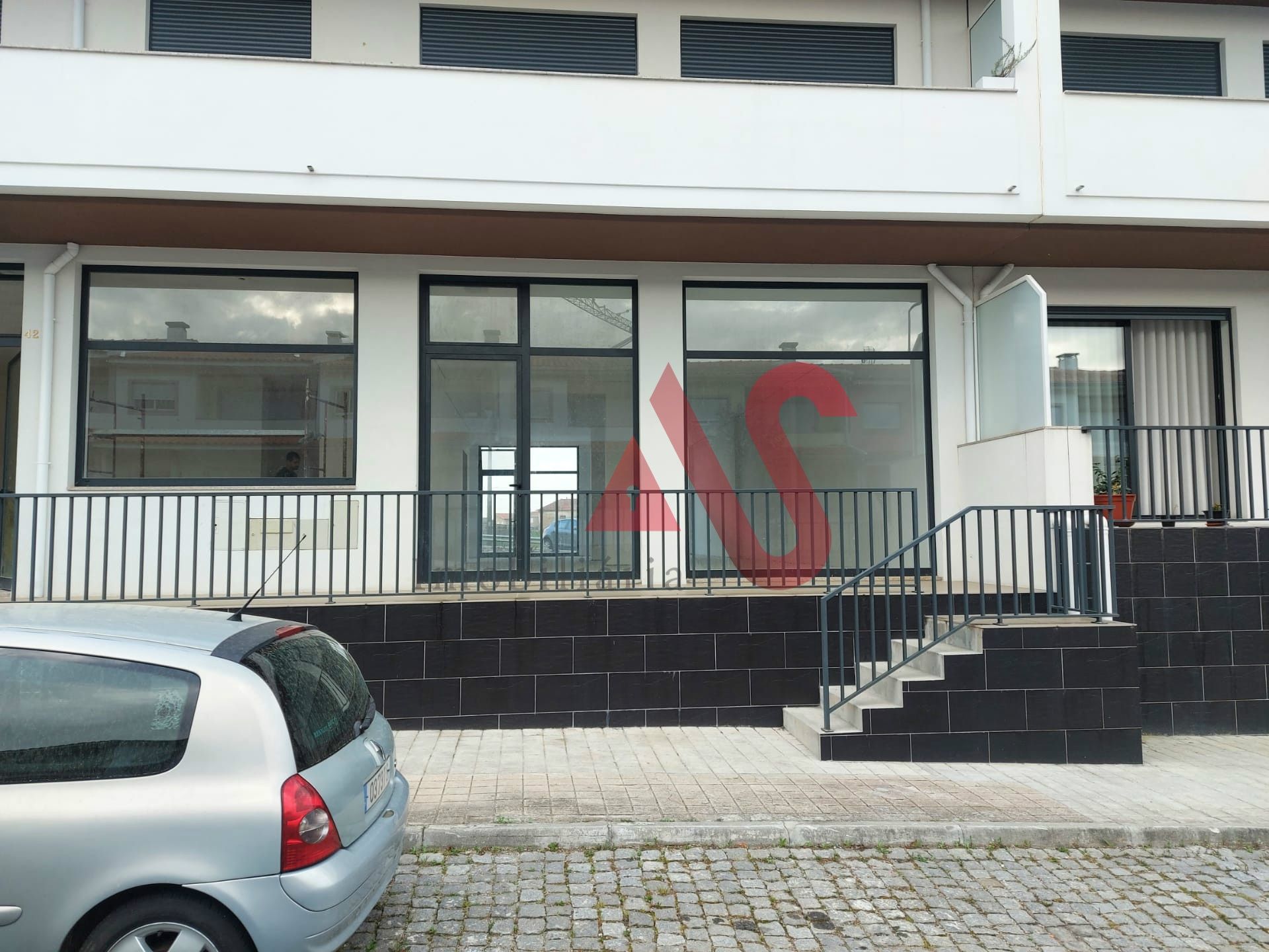 Detaljhandel i VIla Nova De FamalIcao, Braga 10034398