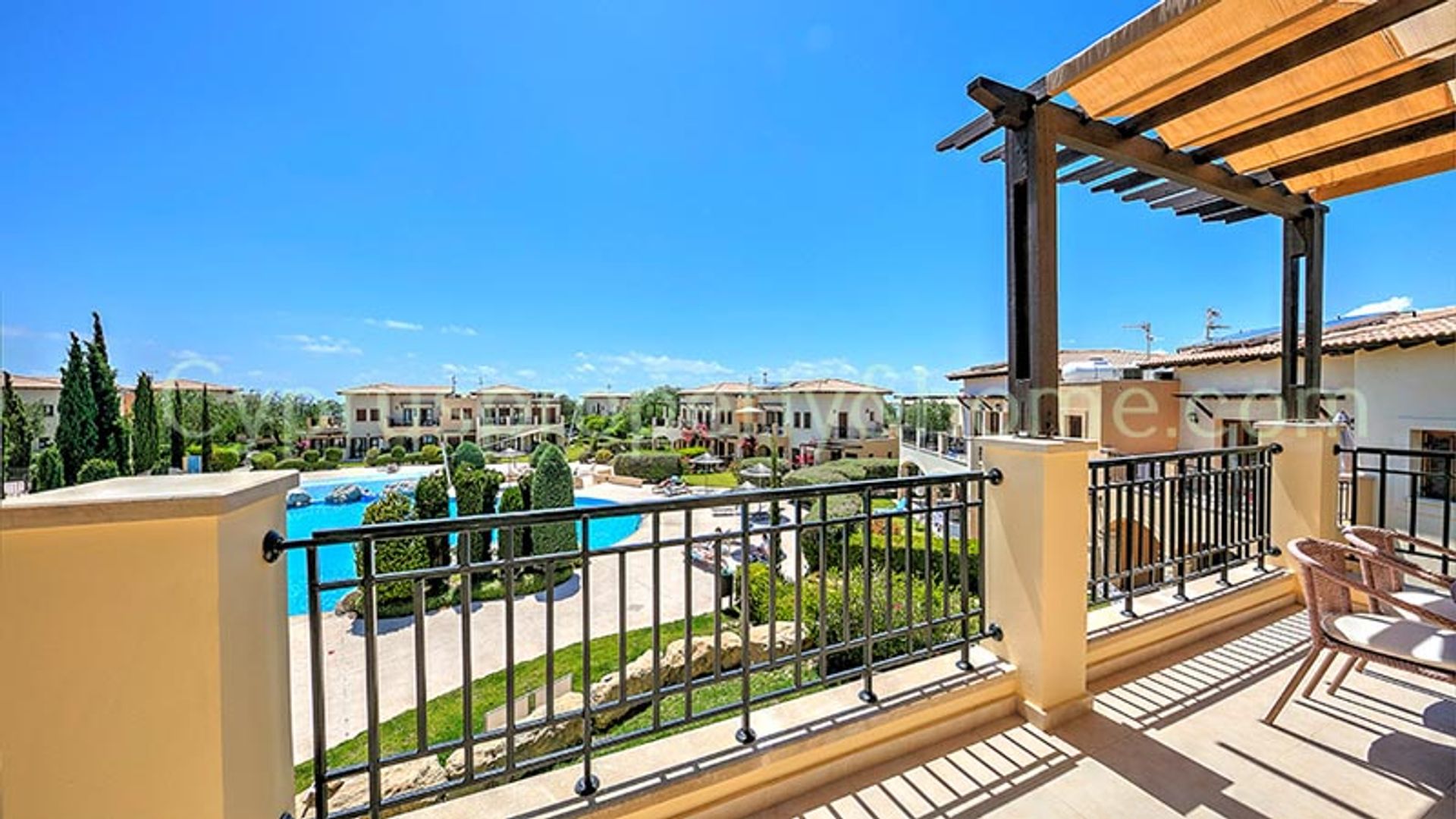 Condominium dans Agia Marinouda, Paphos 10034462