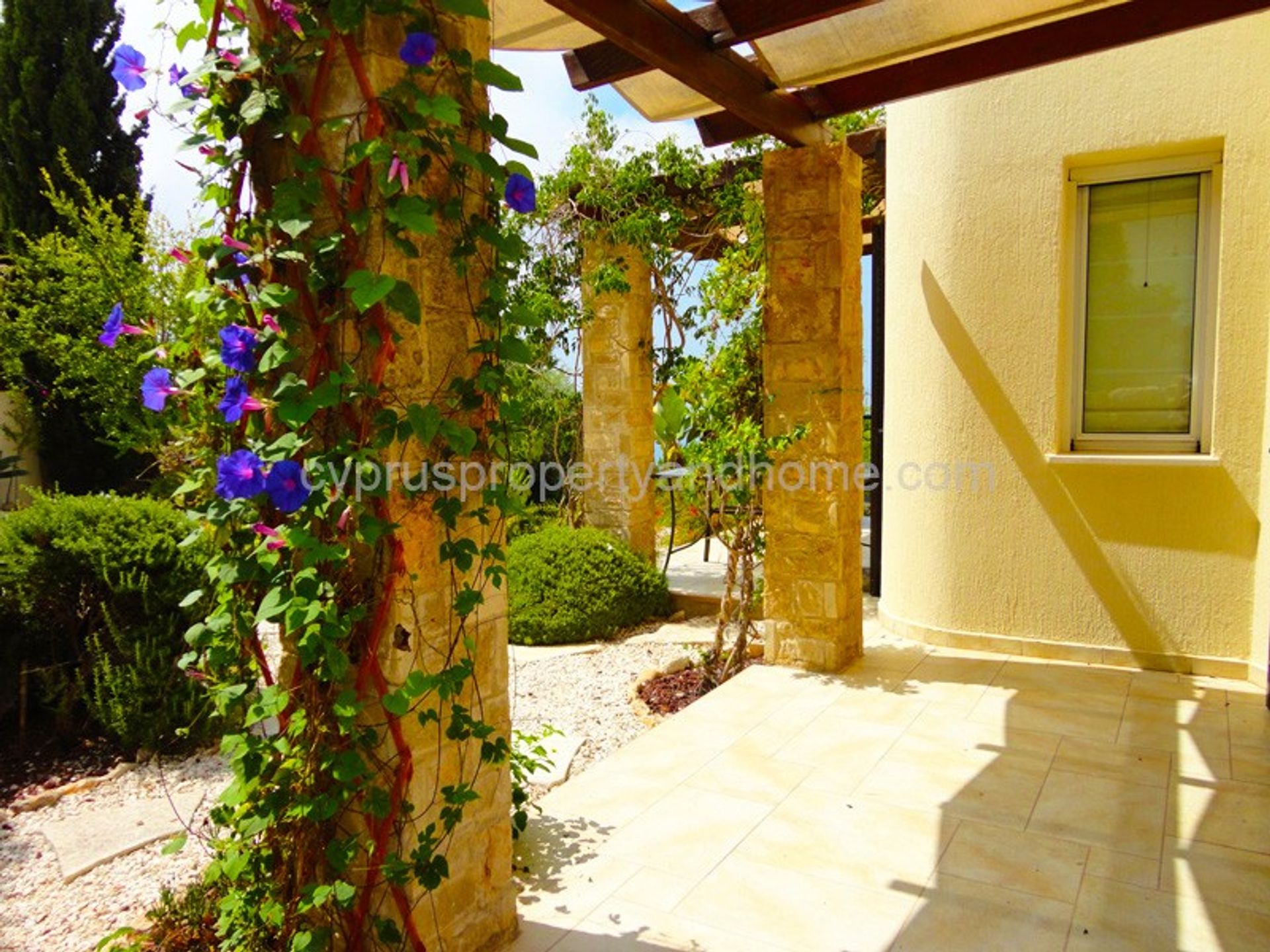 House in Tala-Kamares, Paphos 10034577