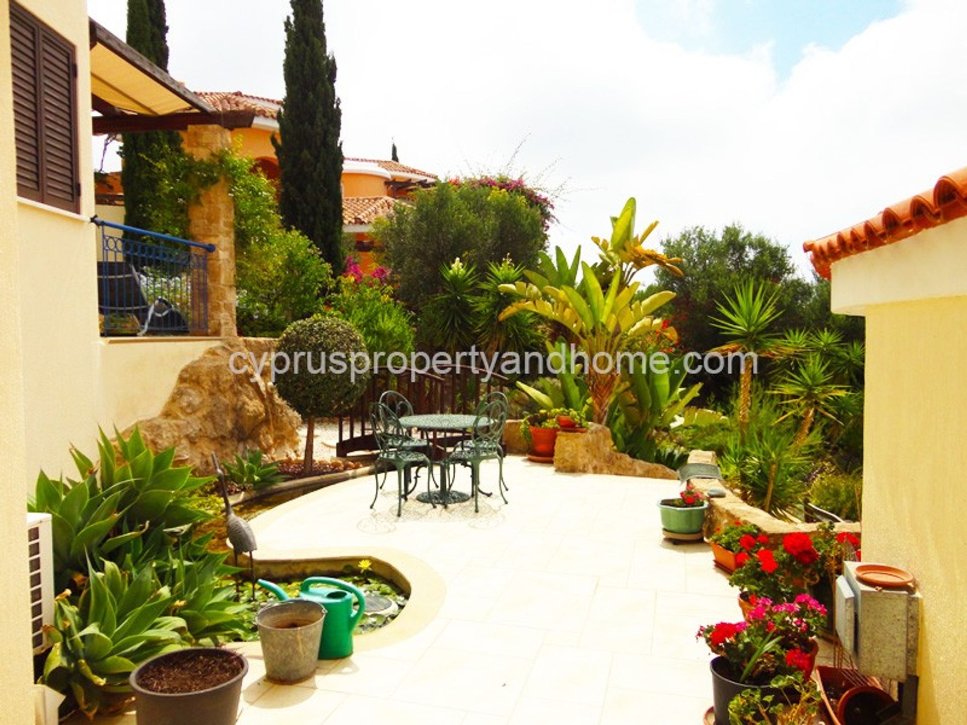 House in Tala-Kamares, Paphos 10034577