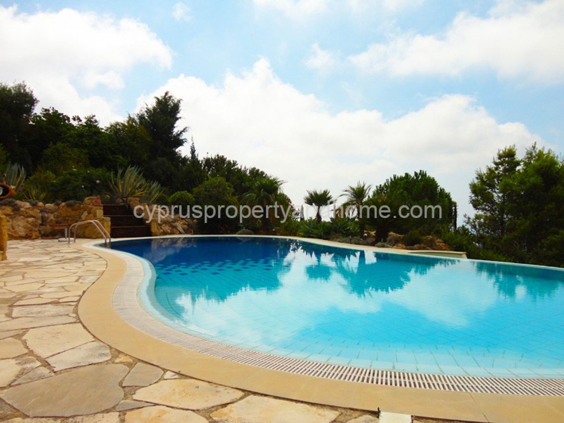 House in Tala-Kamares, Paphos 10034577