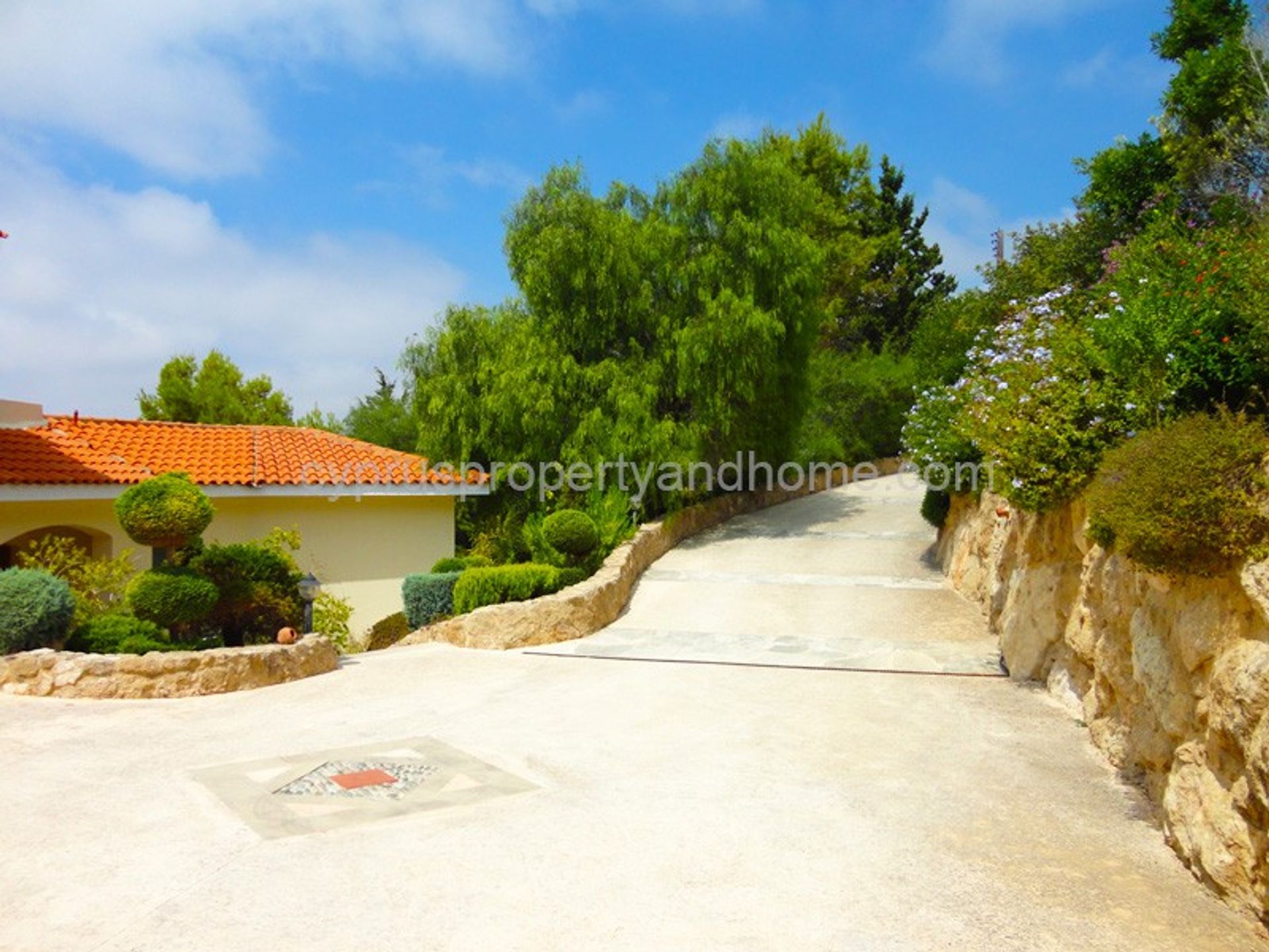 House in Tala-Kamares, Paphos 10034577