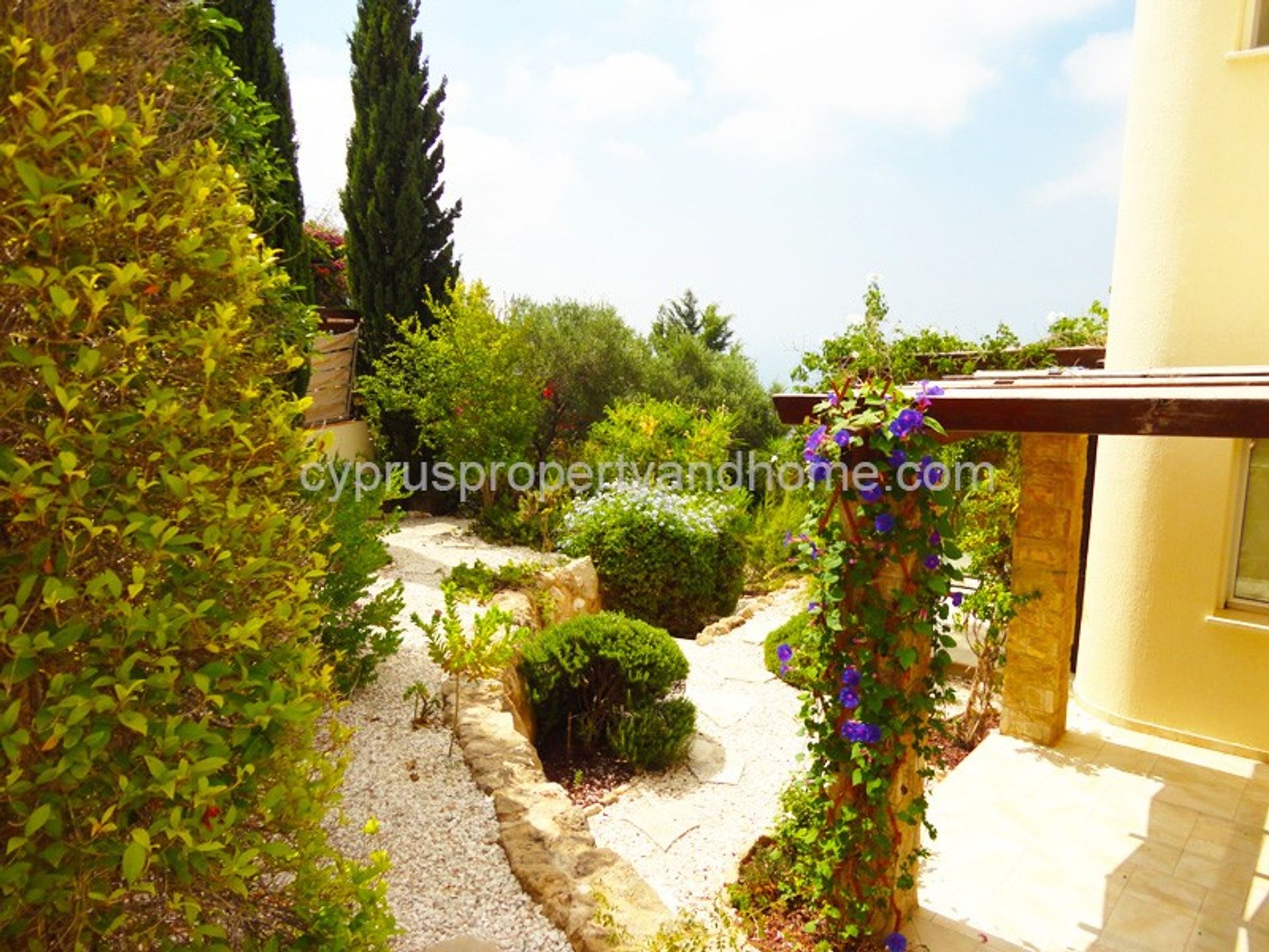 House in Tala-Kamares, Paphos 10034577