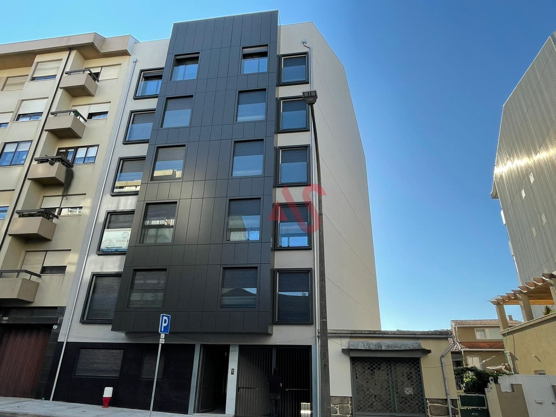 Condominium dans Senhora do Porto, Porto 10034650