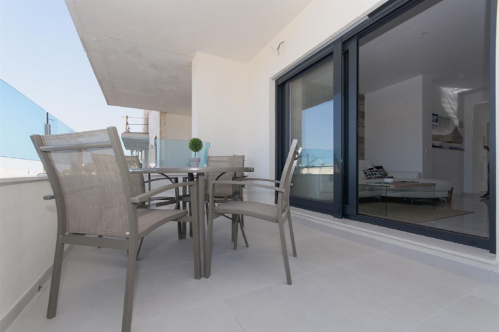 Condominium dans Altos de Polop, Costa Blanca 10034884