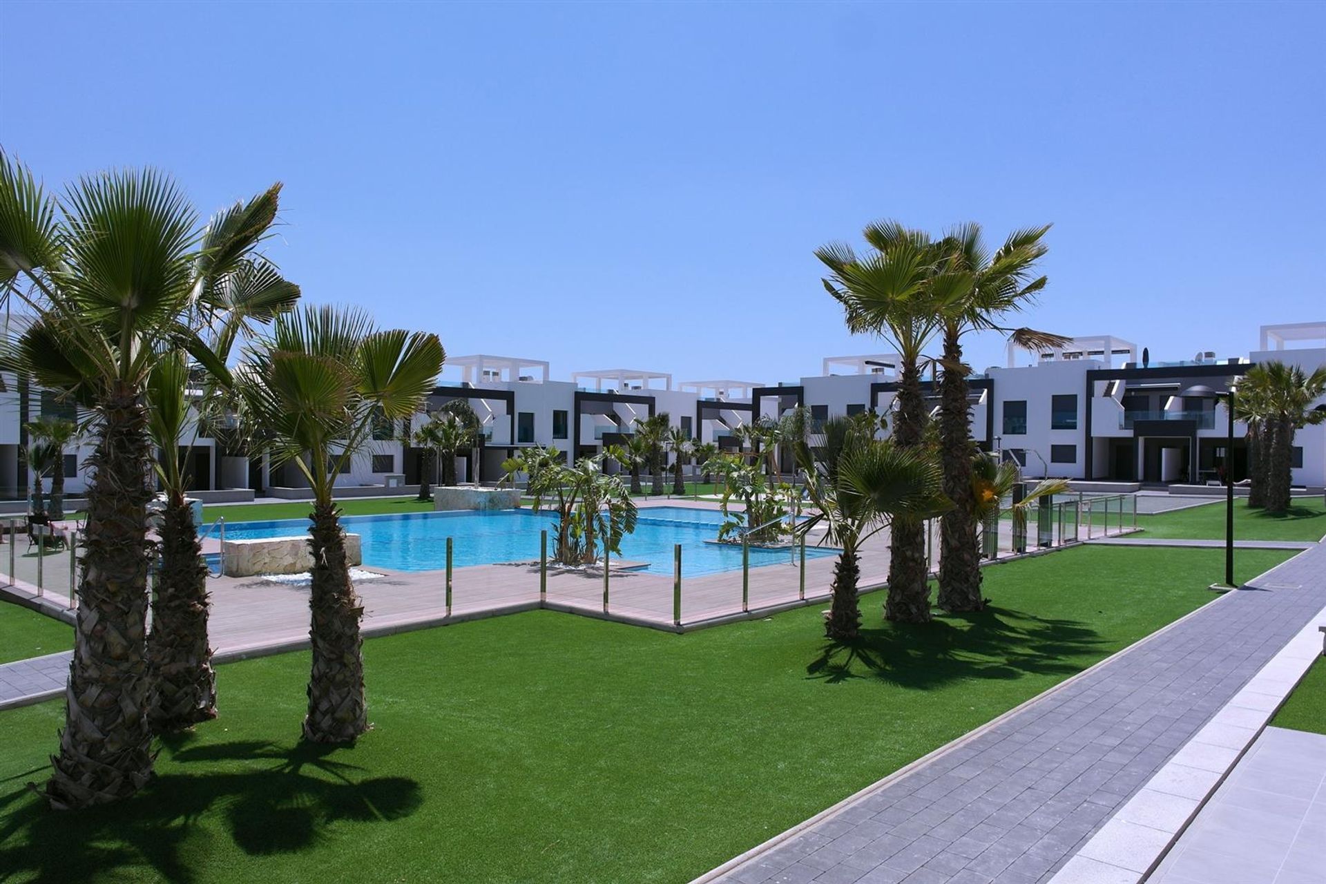 Condominium in El Raso, Costa Blanca 10034927