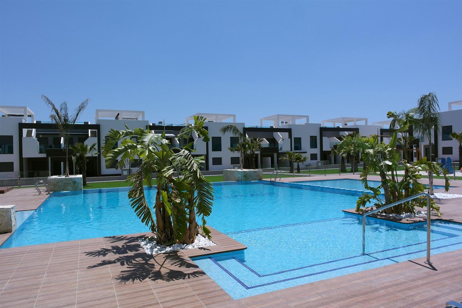 Condominium in El Raso, Costa Blanca 10034927