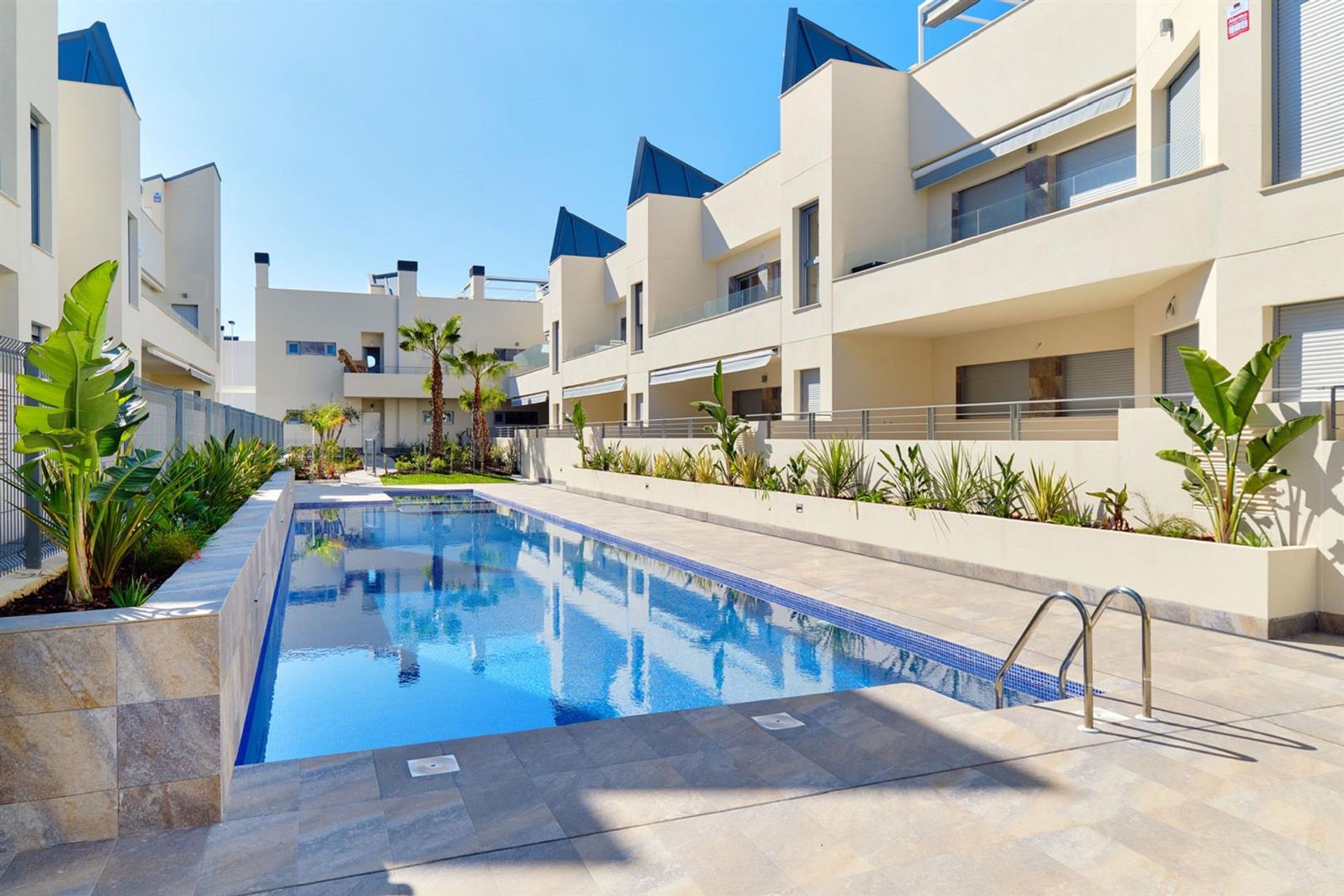 Condominium in TorrevIeja, Costa Blanca 10034954