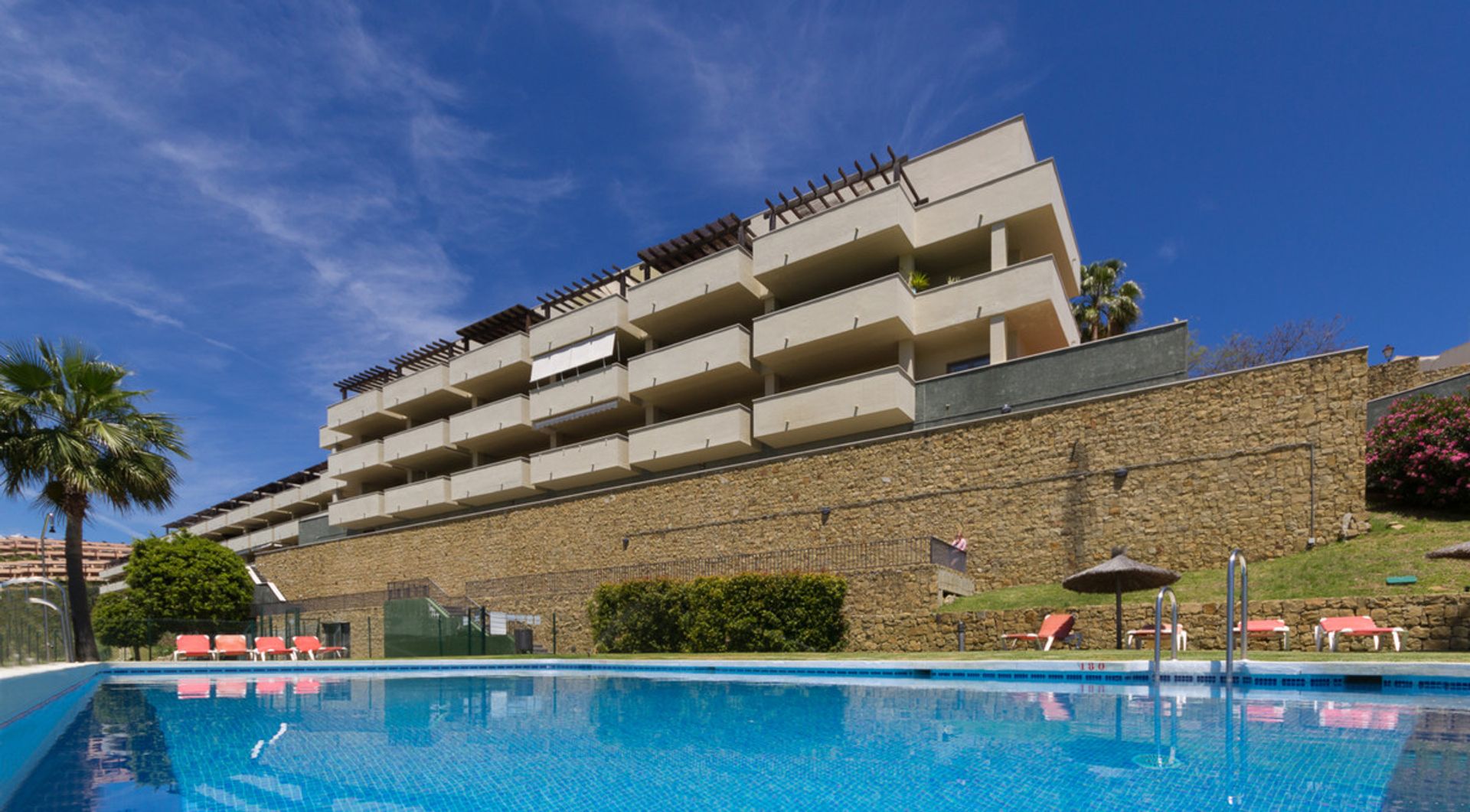 Condominio nel Castello di Sabinillas, Andalusia 10036692