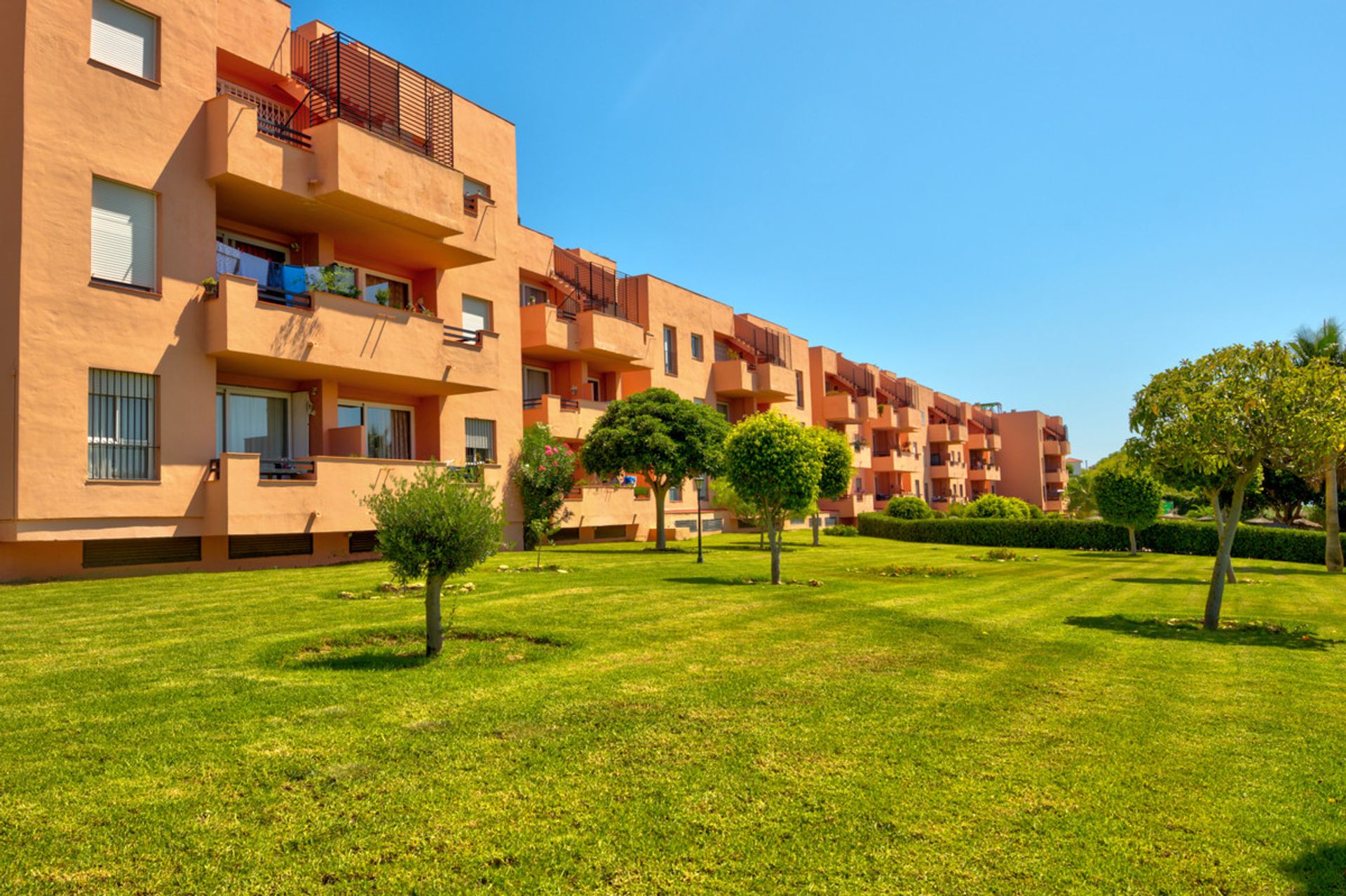 Condominium in La Duquesa, Malaga 10037302