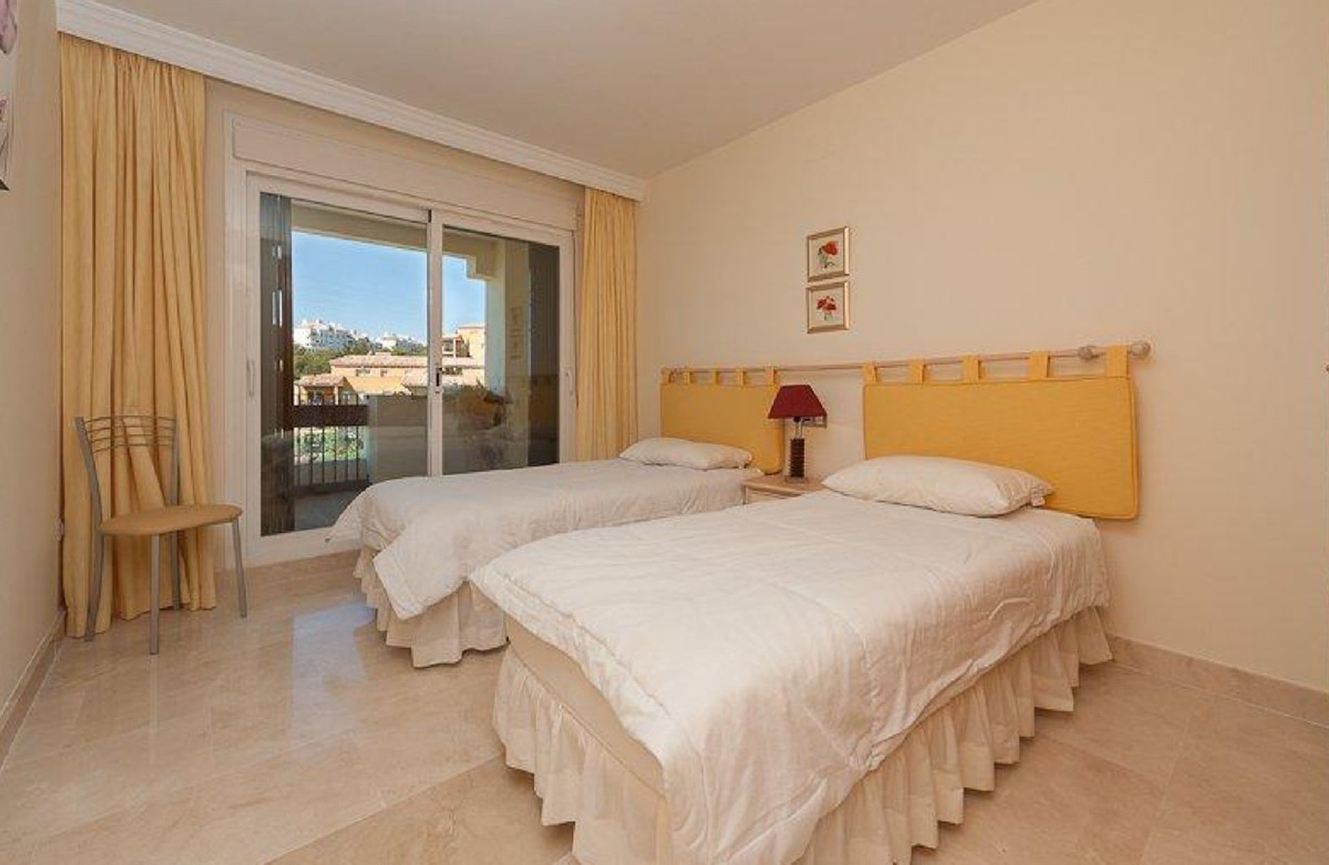 Кондоминиум в Miraflores, Malaga 10037340