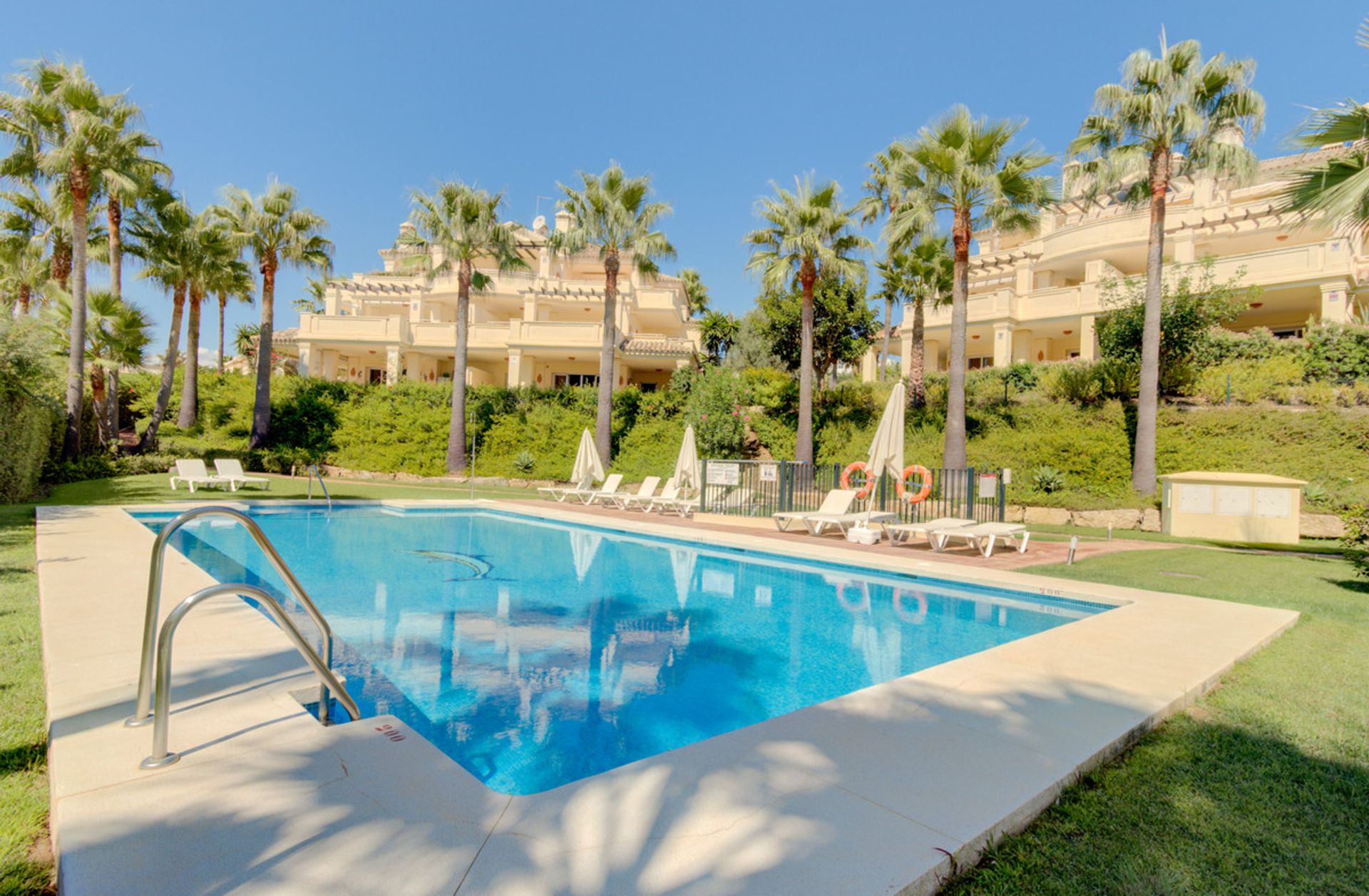 Condominium in Casares Playa, Malaga 10037508