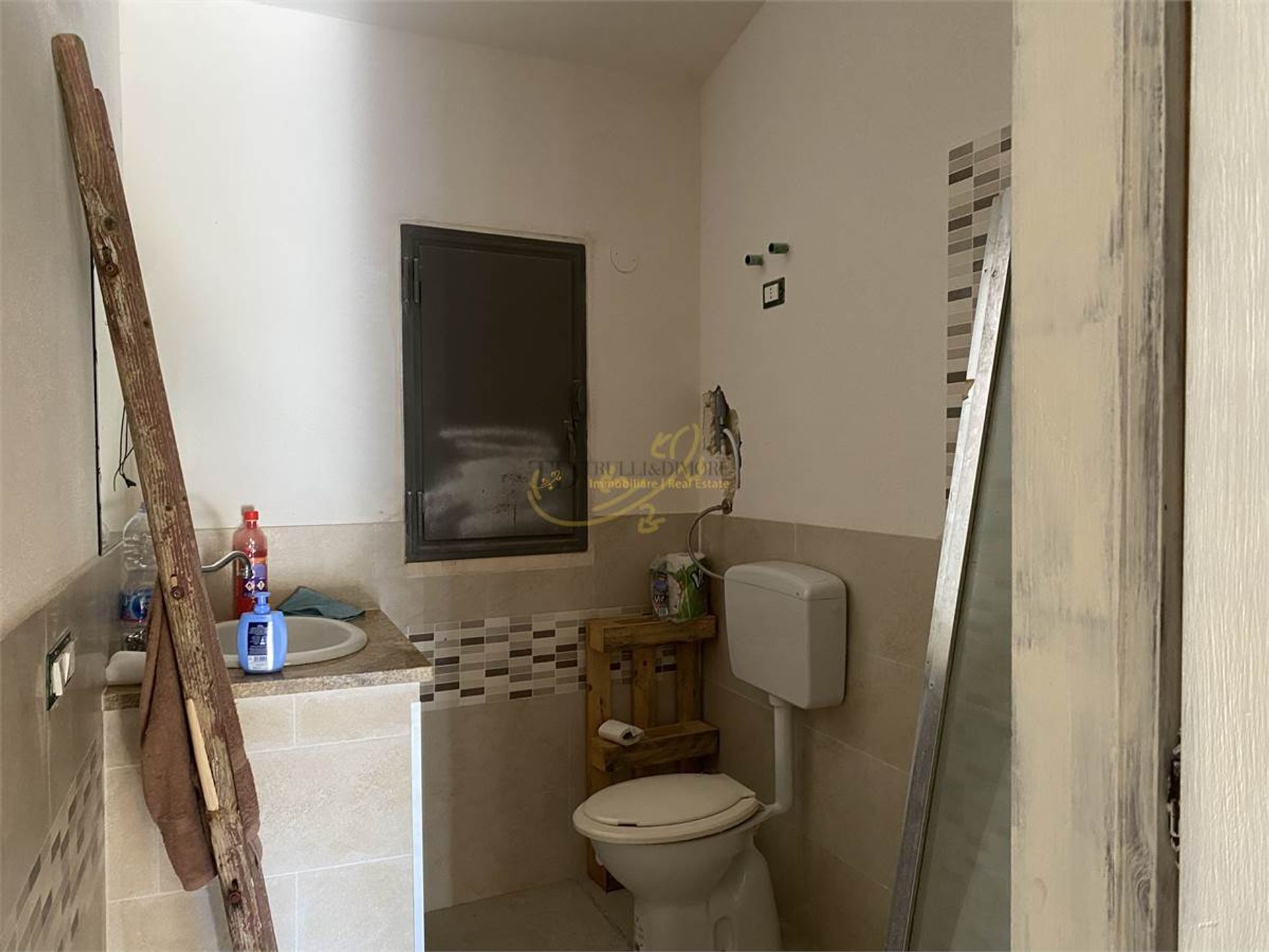 House in Ceglie Messapica,  10037858