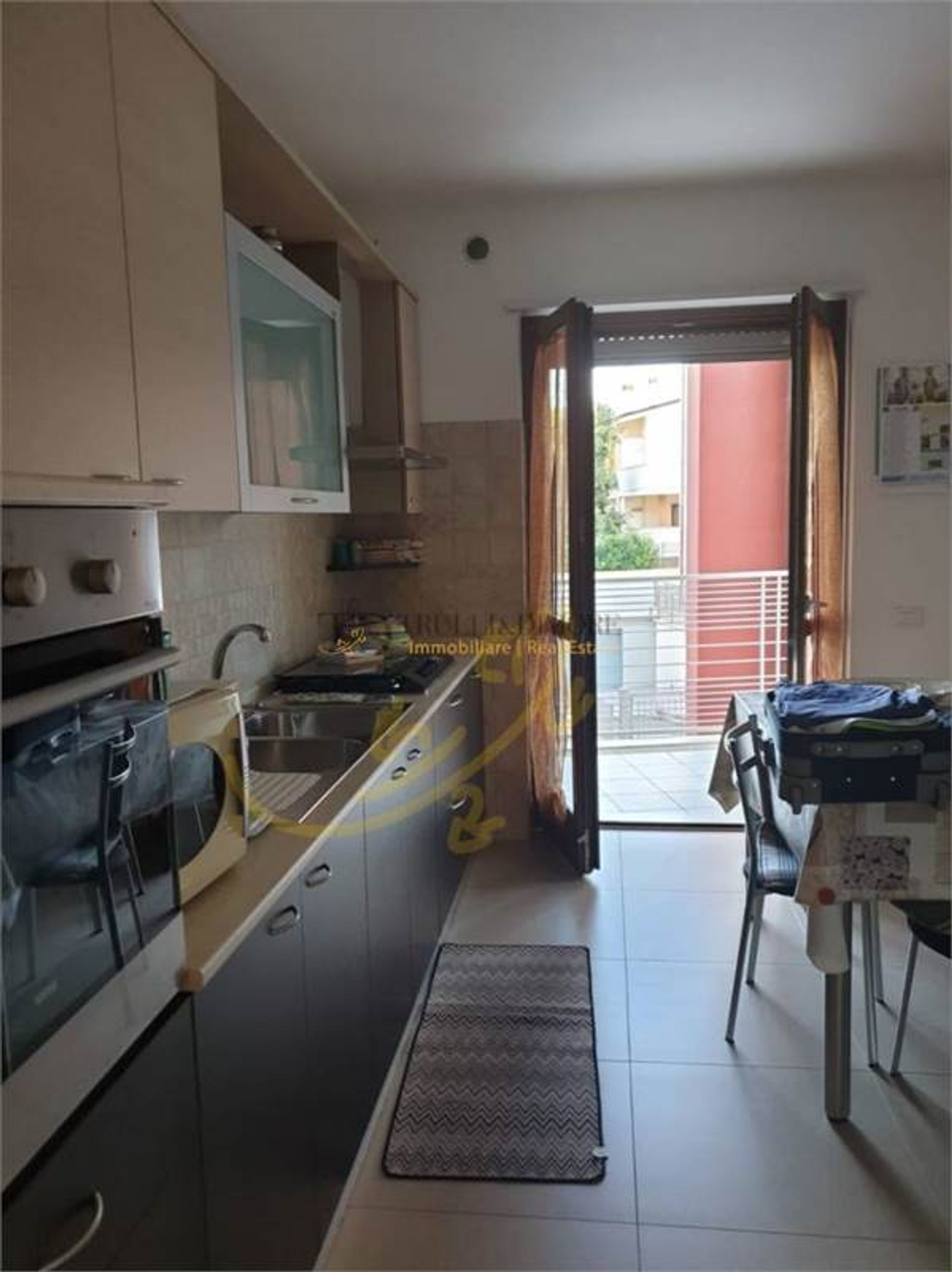 Condominio nel Castellana Grotte, Puglia 10038004