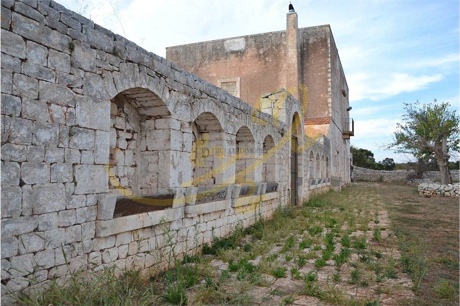 Talo sisään Conversano, Puglia 10038009