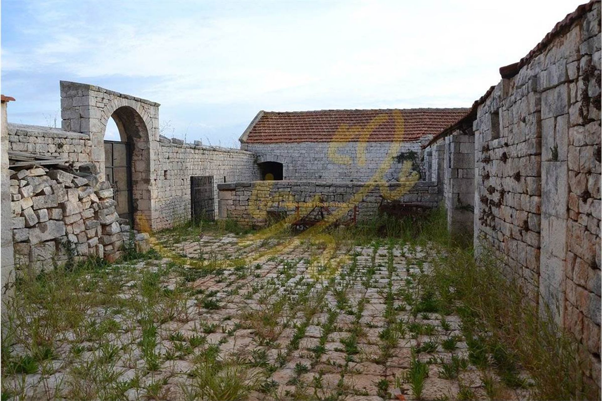 Talo sisään Conversano, Puglia 10038009