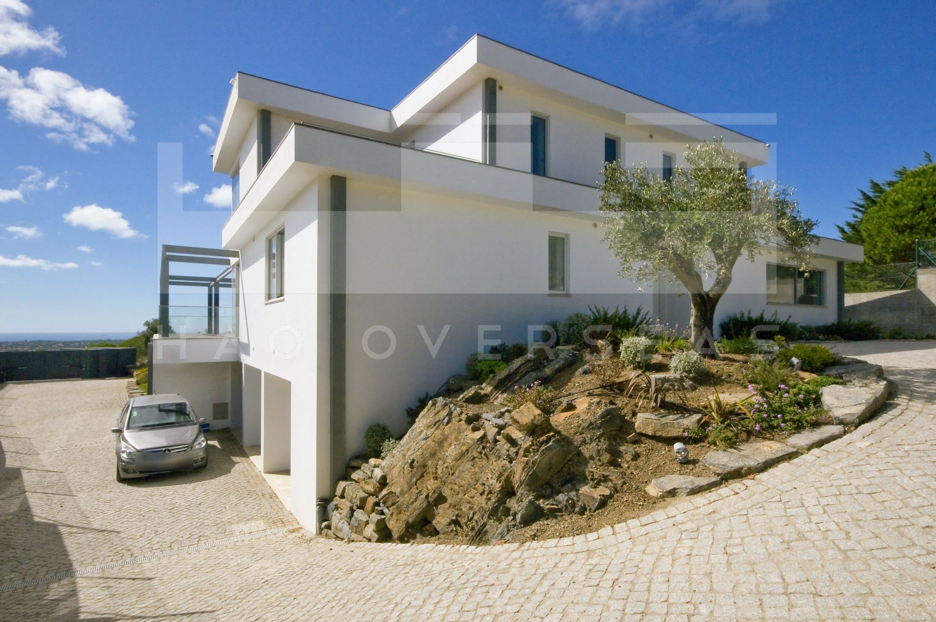 House in Marinha Guincho, Lisbon 10041955