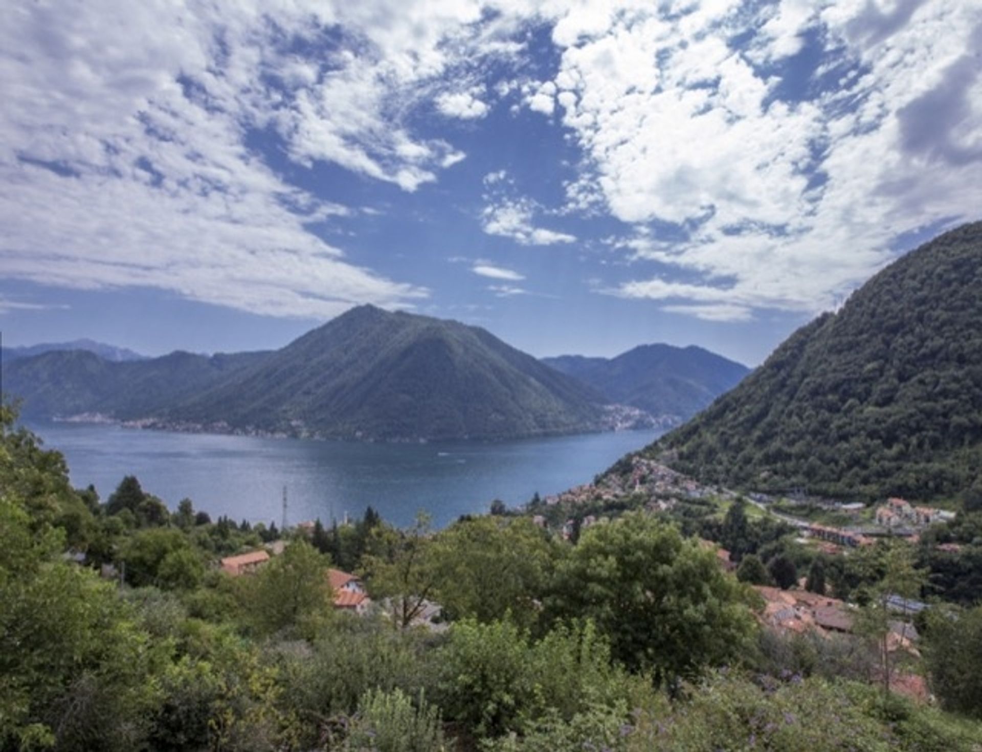 Кондоминиум в Provincia Di Como, Lombardy 10042297