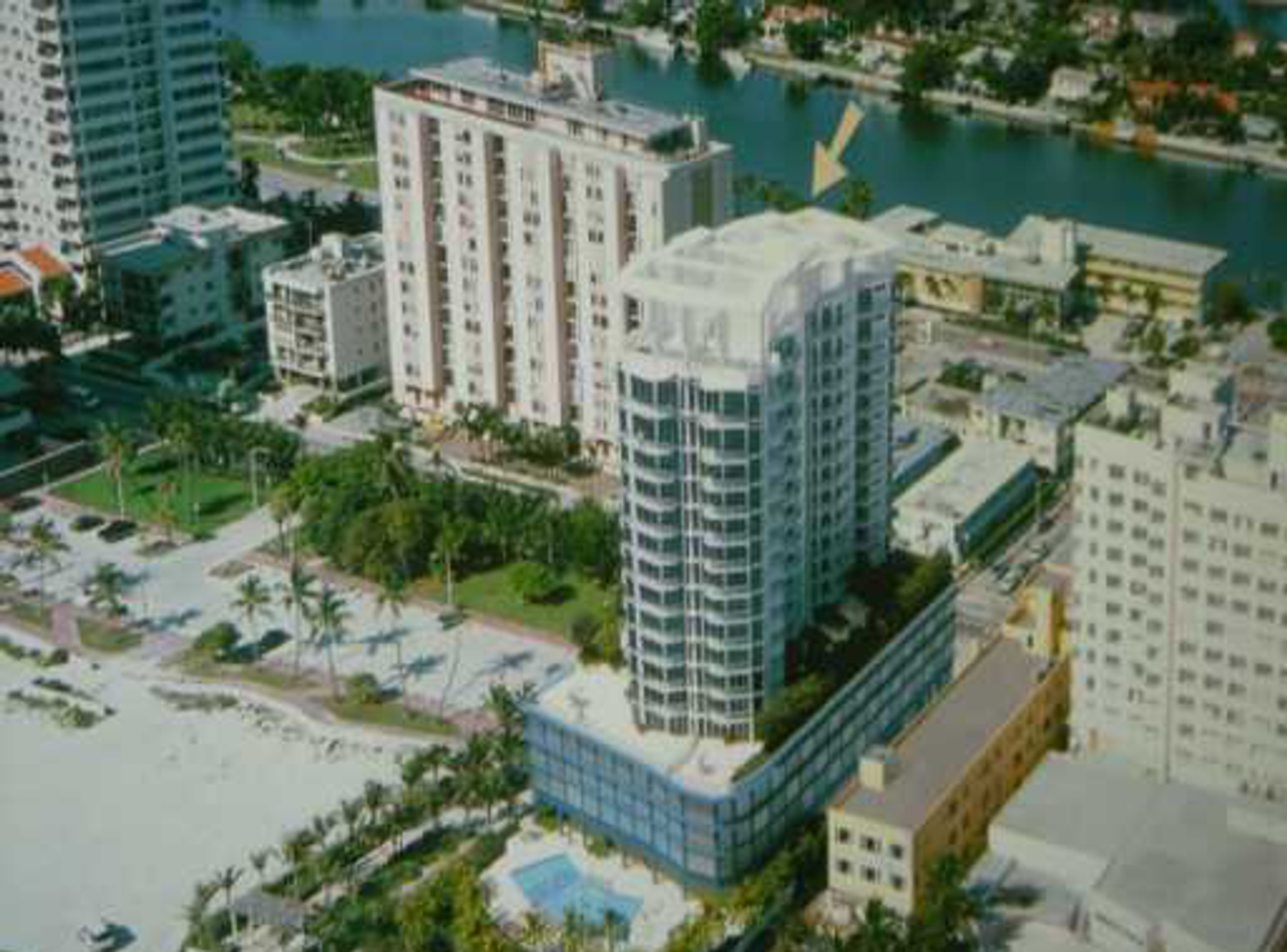 Condominium in Miami Beach, Florida 10042456