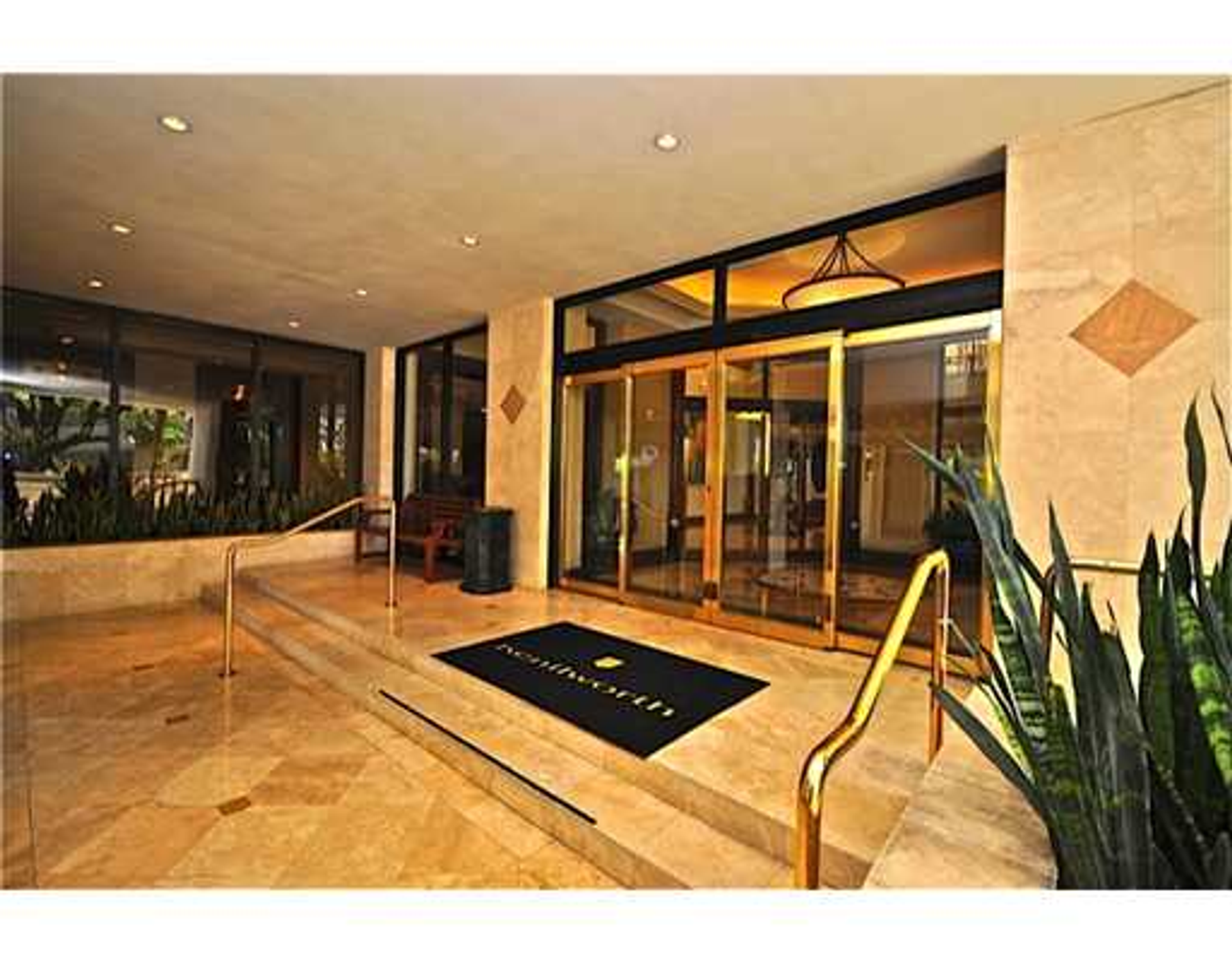 Condominium dans Bal Harbour, Florida 10042479