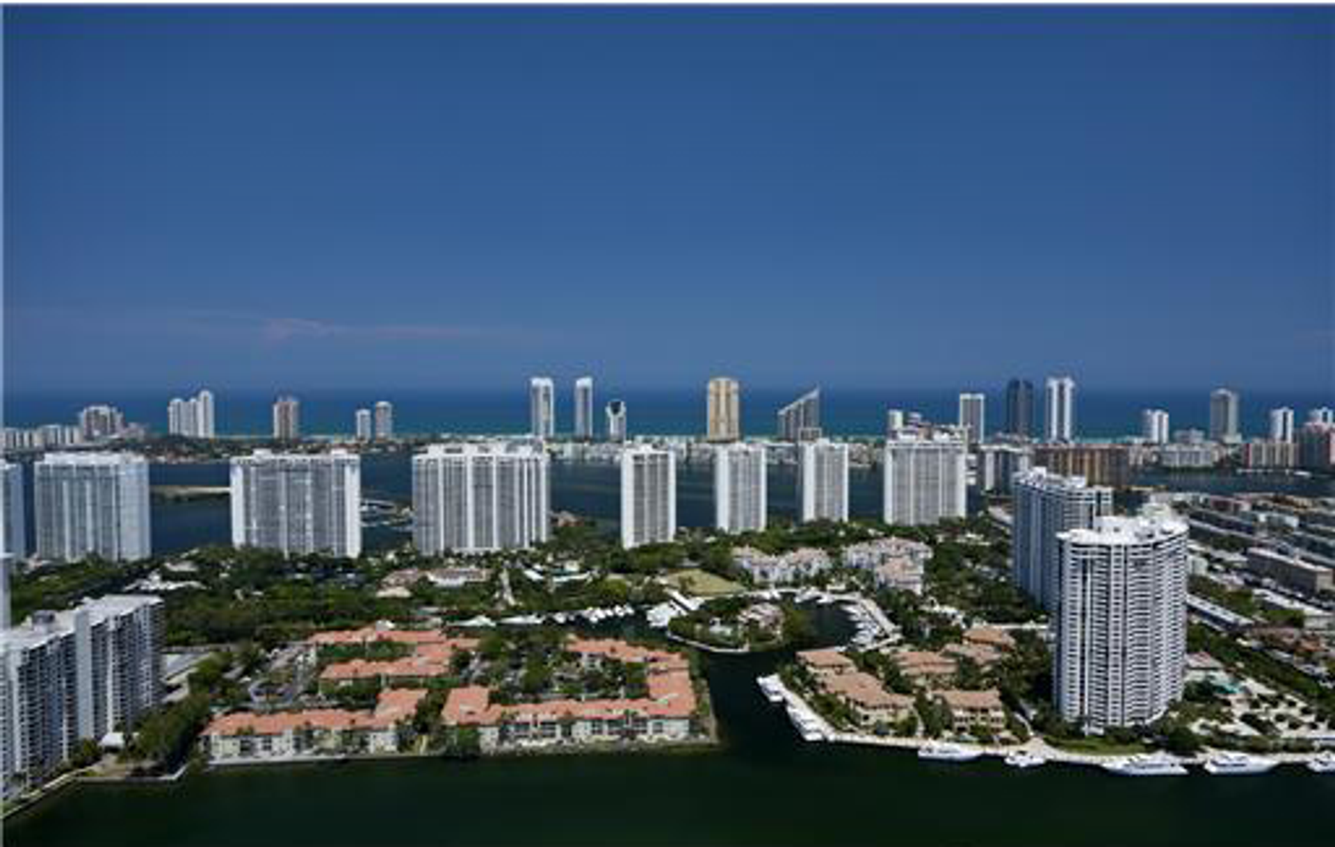 Condominio nel Bal Harbour, Florida 10042484