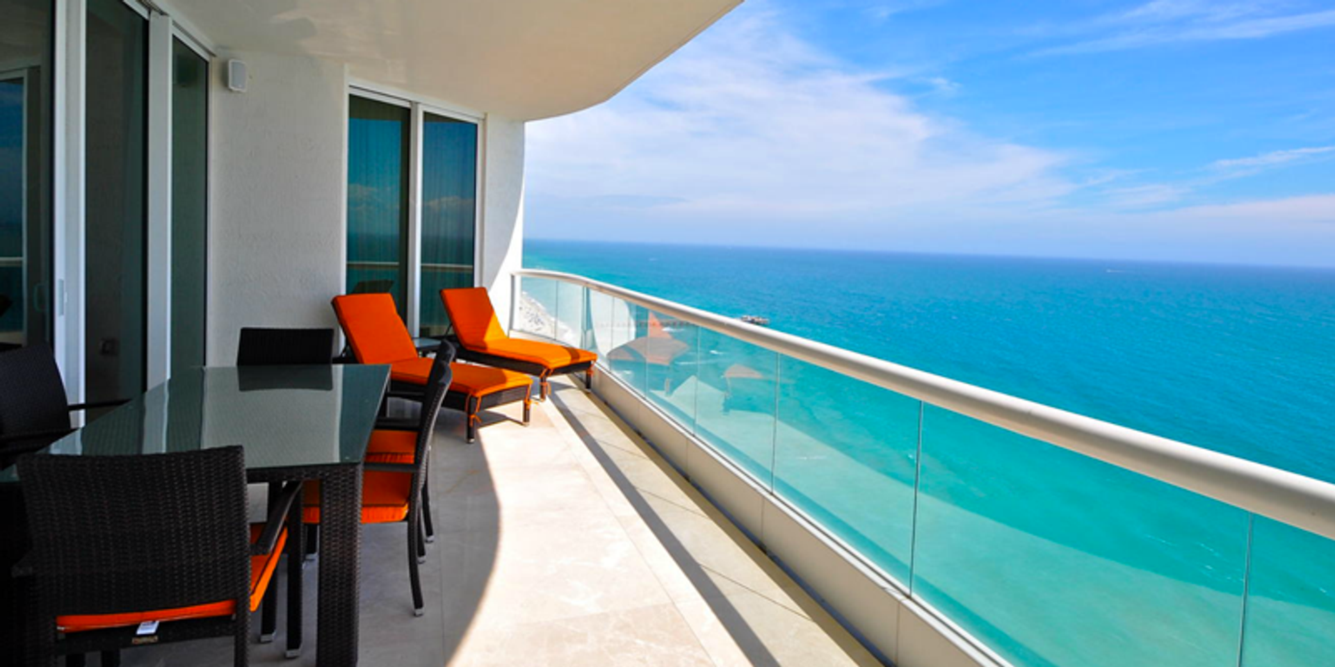 عمارات في Sunny Isles Beach, Florida 10042519