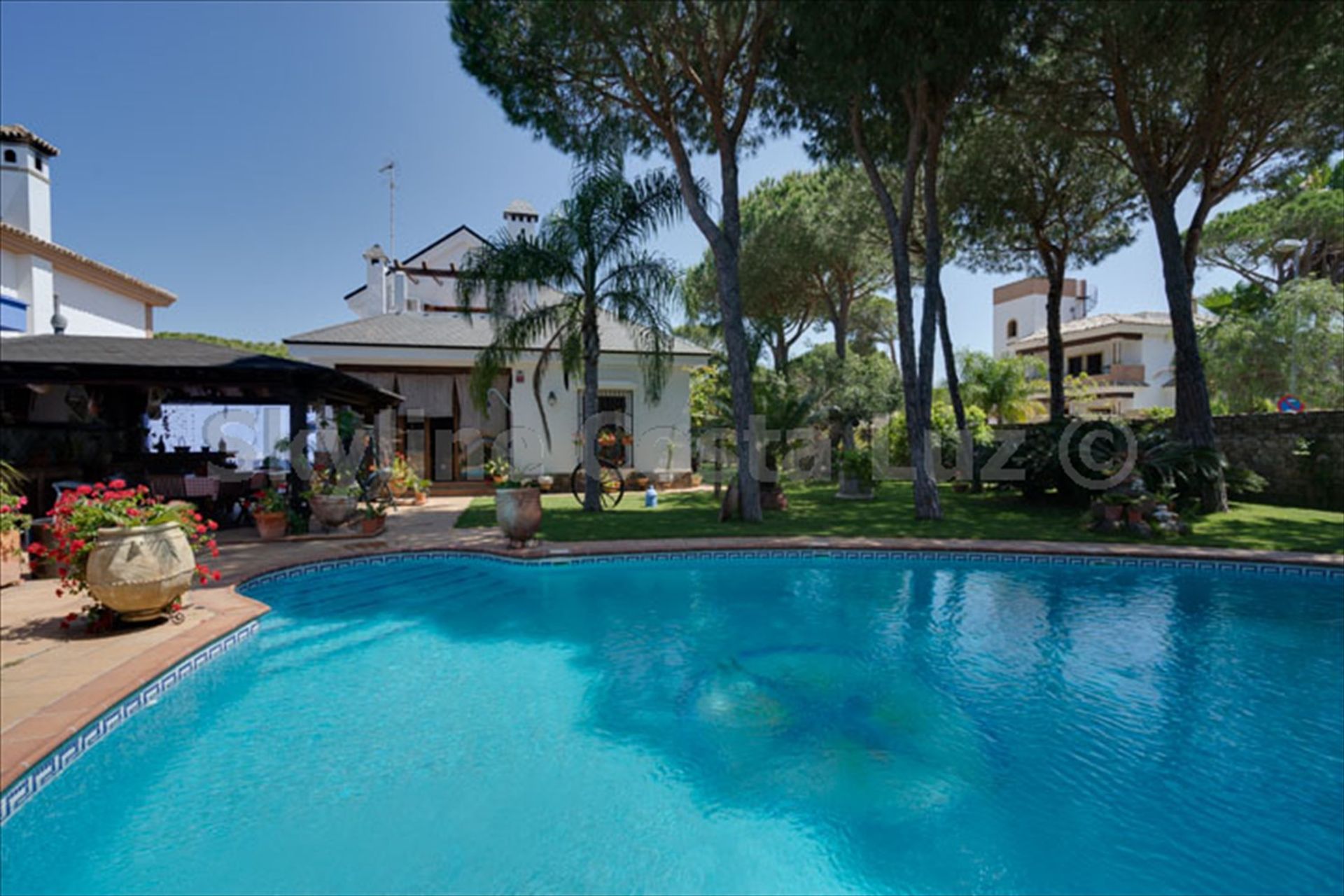 House in Chiclana de la Frontera, Andalusia 10042574