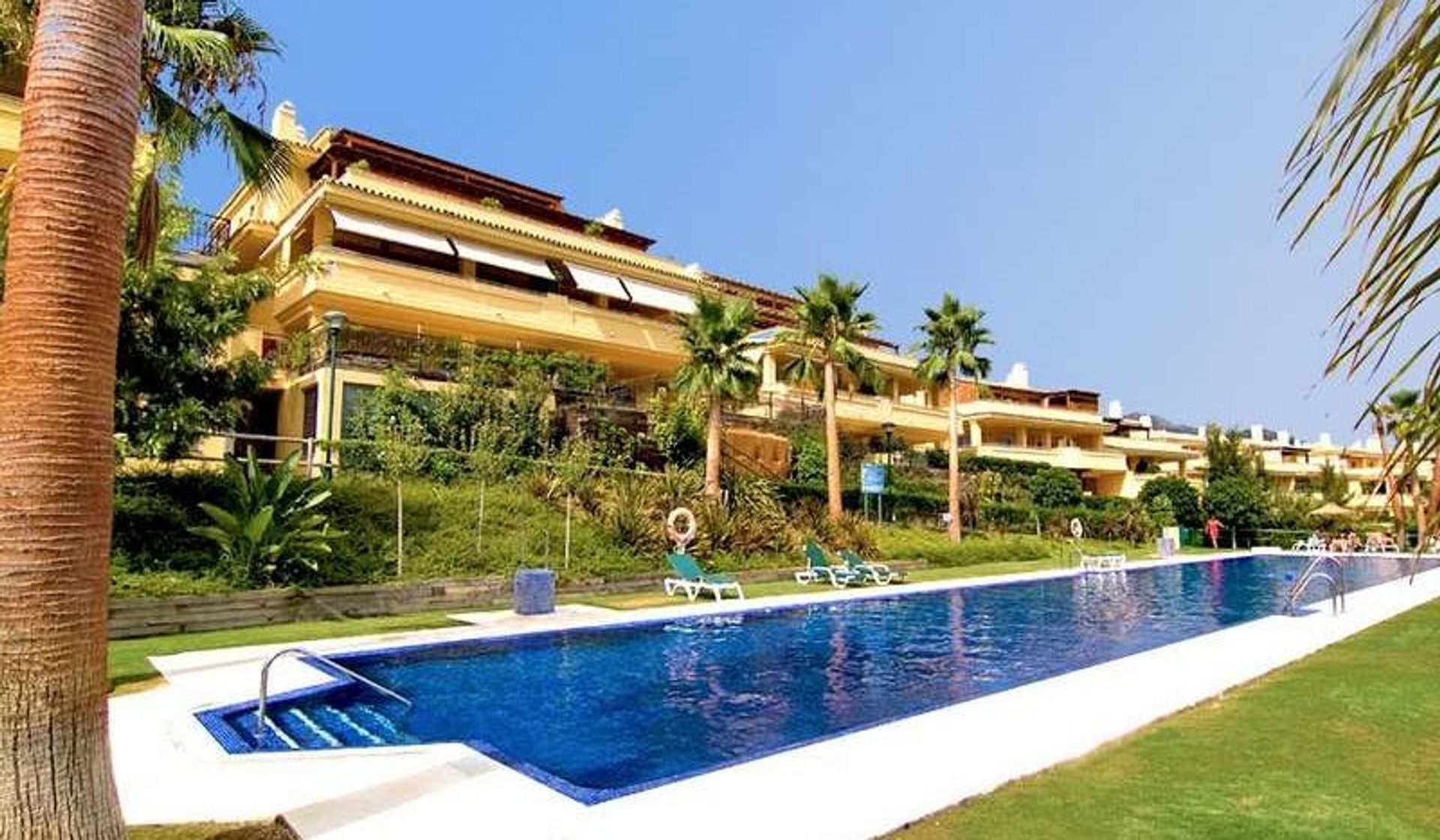 House in Marbella, Andalusia 10043625