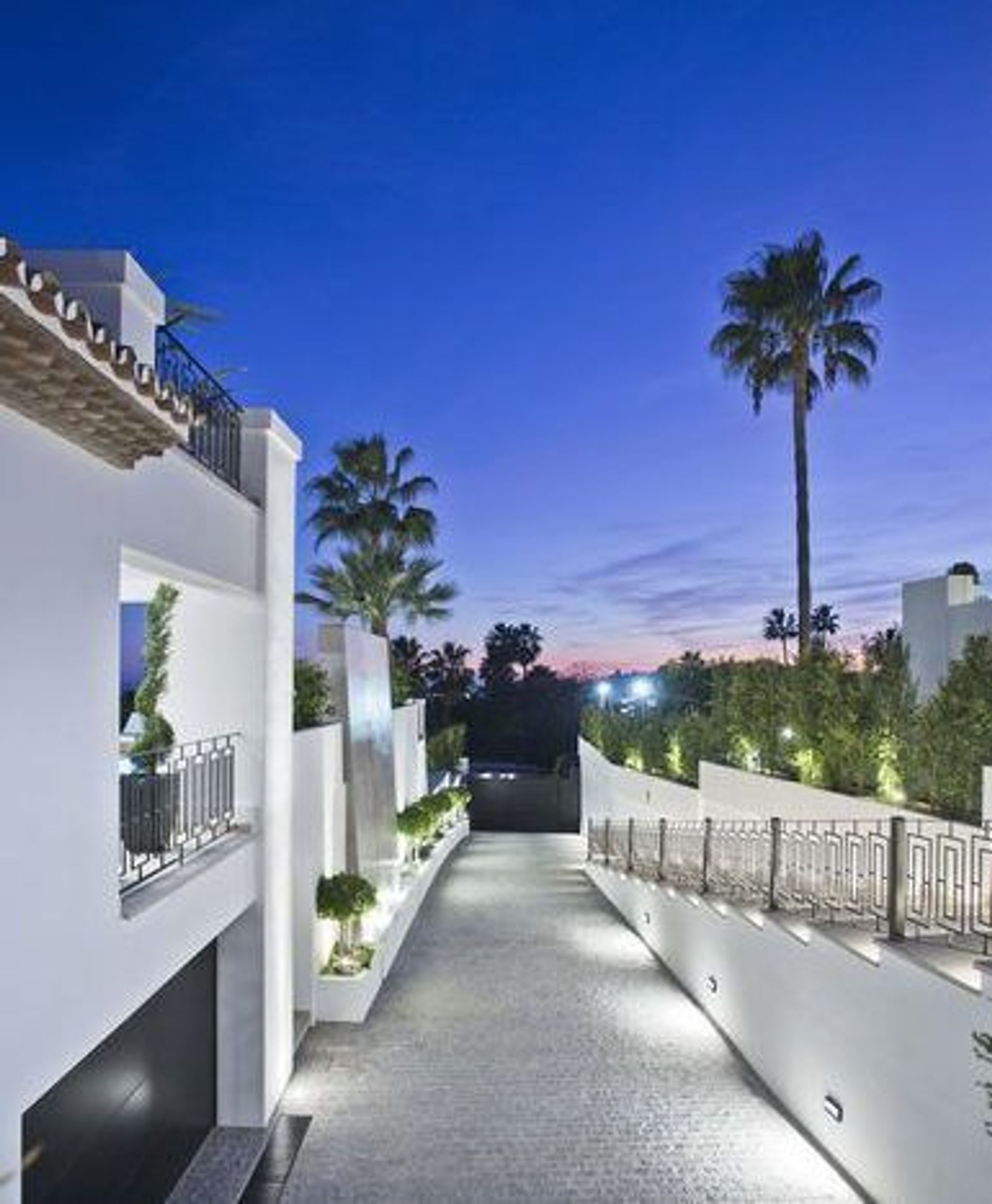 House in New Andalucia, Malaga 10043812