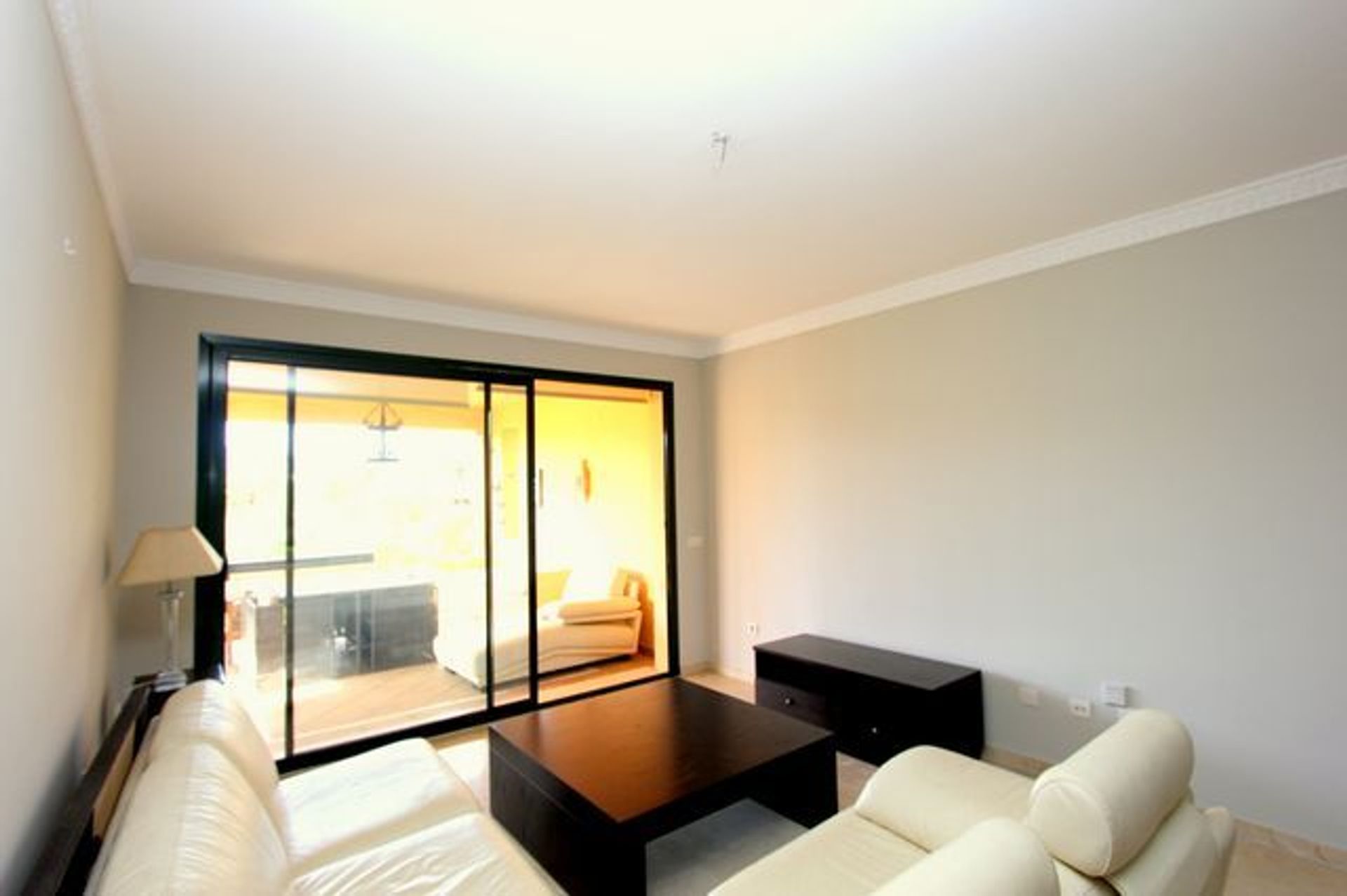 Condominium in Estepona, Malaga 10043839