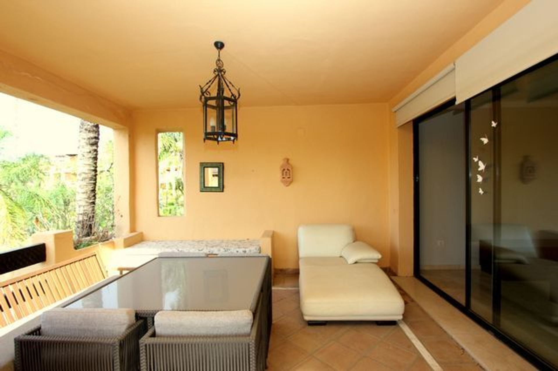 Condominium in Estepona, Malaga 10043839