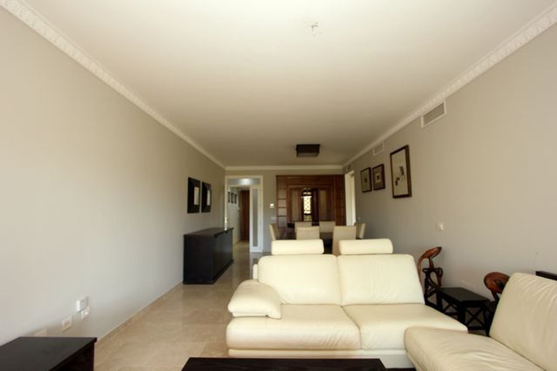 Condominium in Estepona, Malaga 10043839